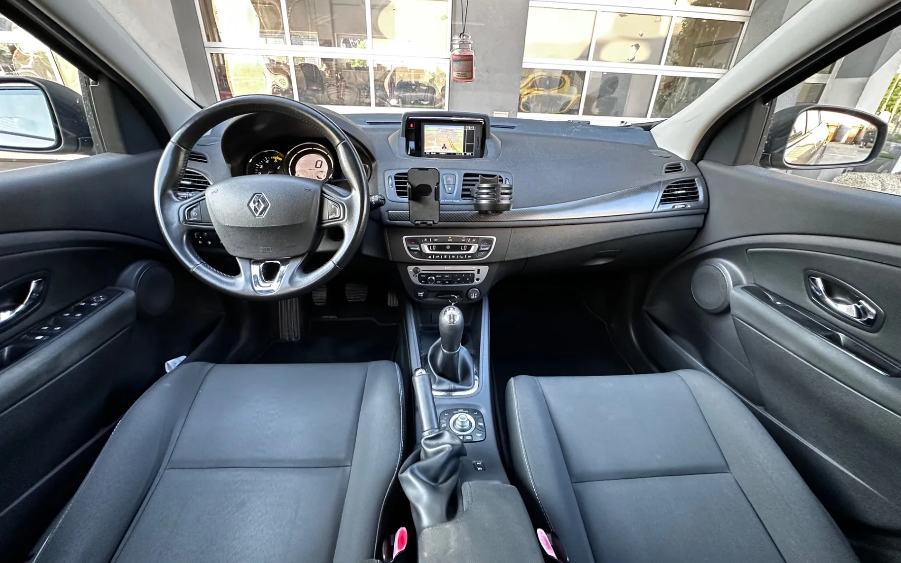 Zunanja slika - Renault Megane - Grandtour 1.5 dCi NAVI+TEMPOMAT+PDC... - 6