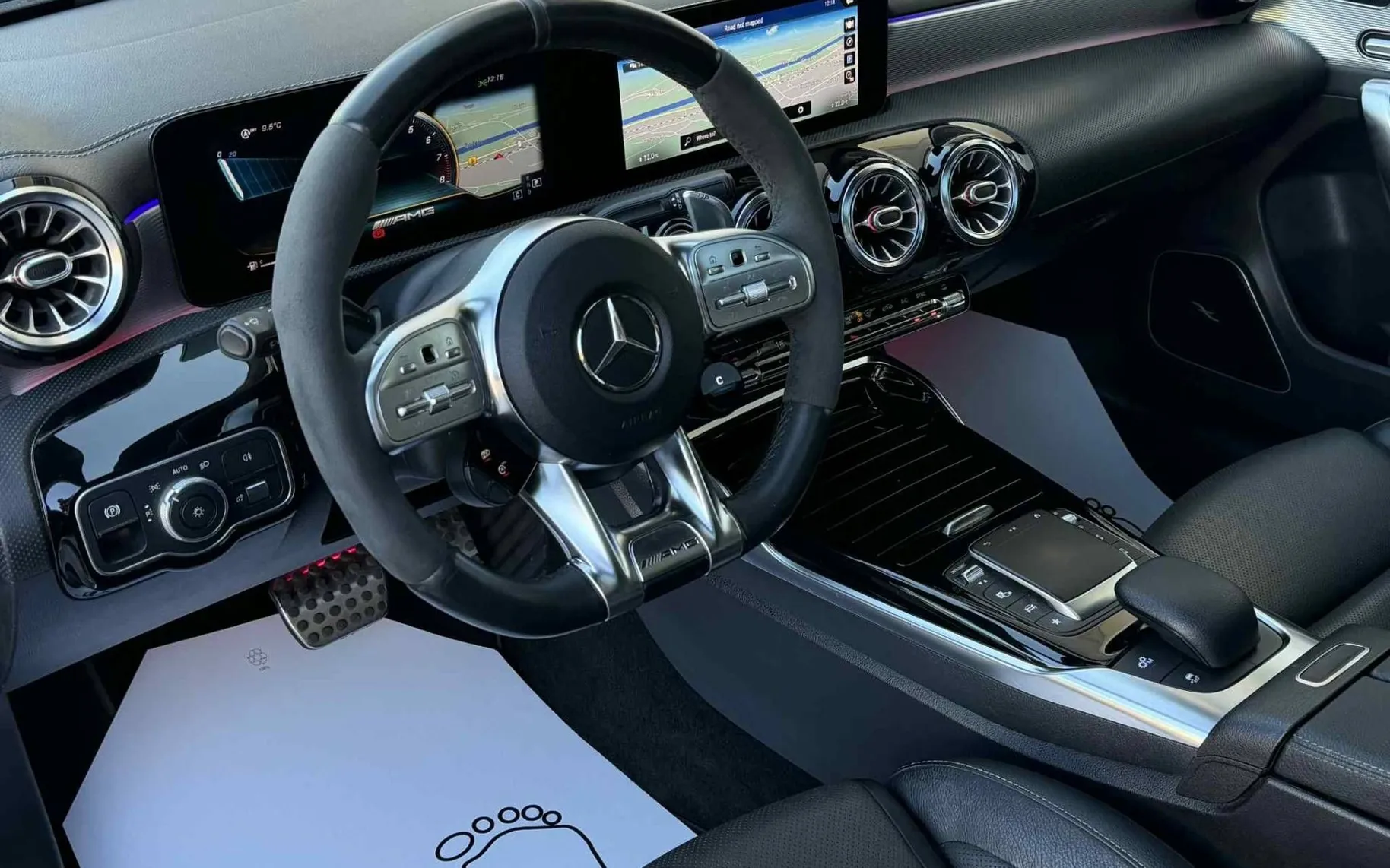 Notranja slika - Mercedes-Benz A-Razred - A 45S•4 MATIC+•MAT•PANO•VIRTUAL•RECARO•360 KAMER - 8