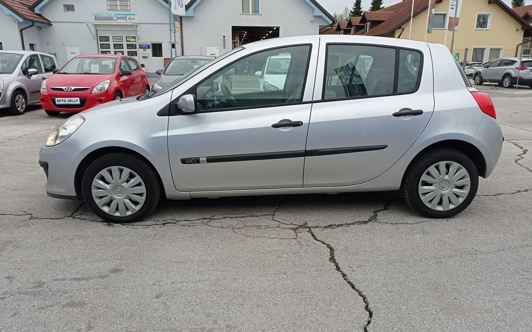 Zunanja slika - Renault Clio - 1.5 DCI - 3