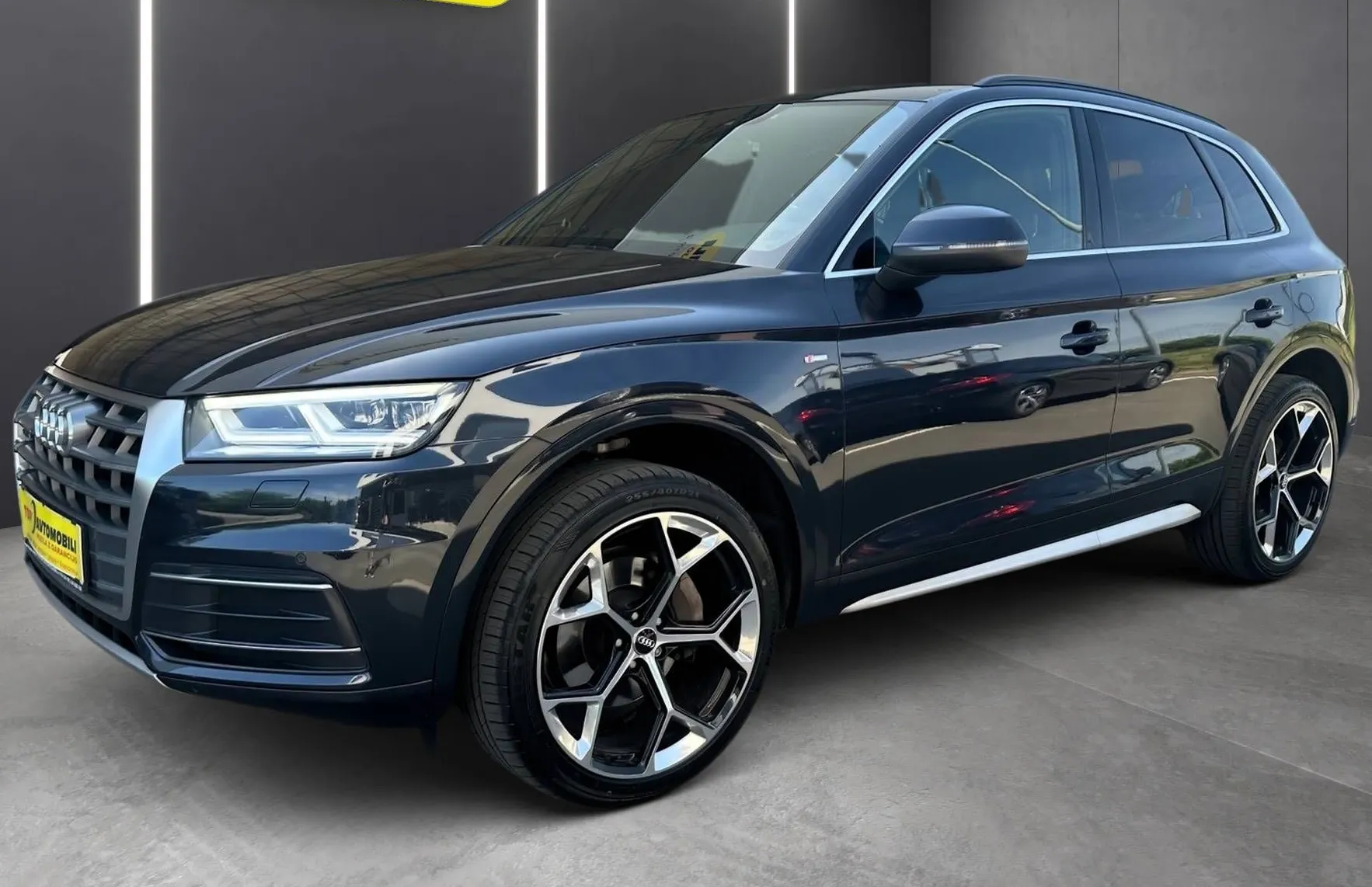 Zunanja slika - Audi Q5 - 40 TDI QUATTRO S-LINE MATRIX VIRTUAL NAVI TEMP P - 3