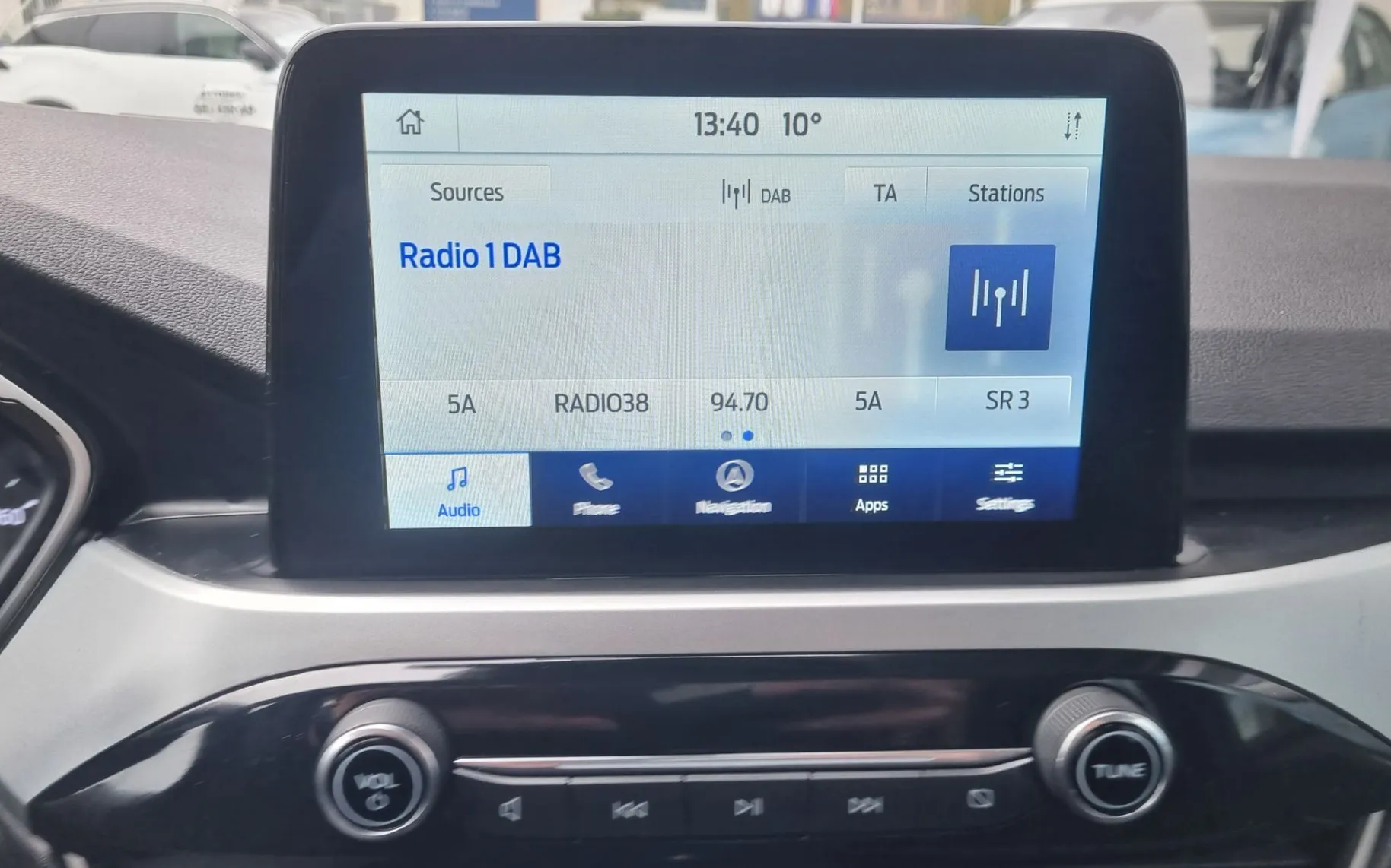 Zunanja slika - Ford Kuga - 1.5 EcoBoost - SAMO 27.891KM - NAVI-DAB-PDC-TEMP. - 17