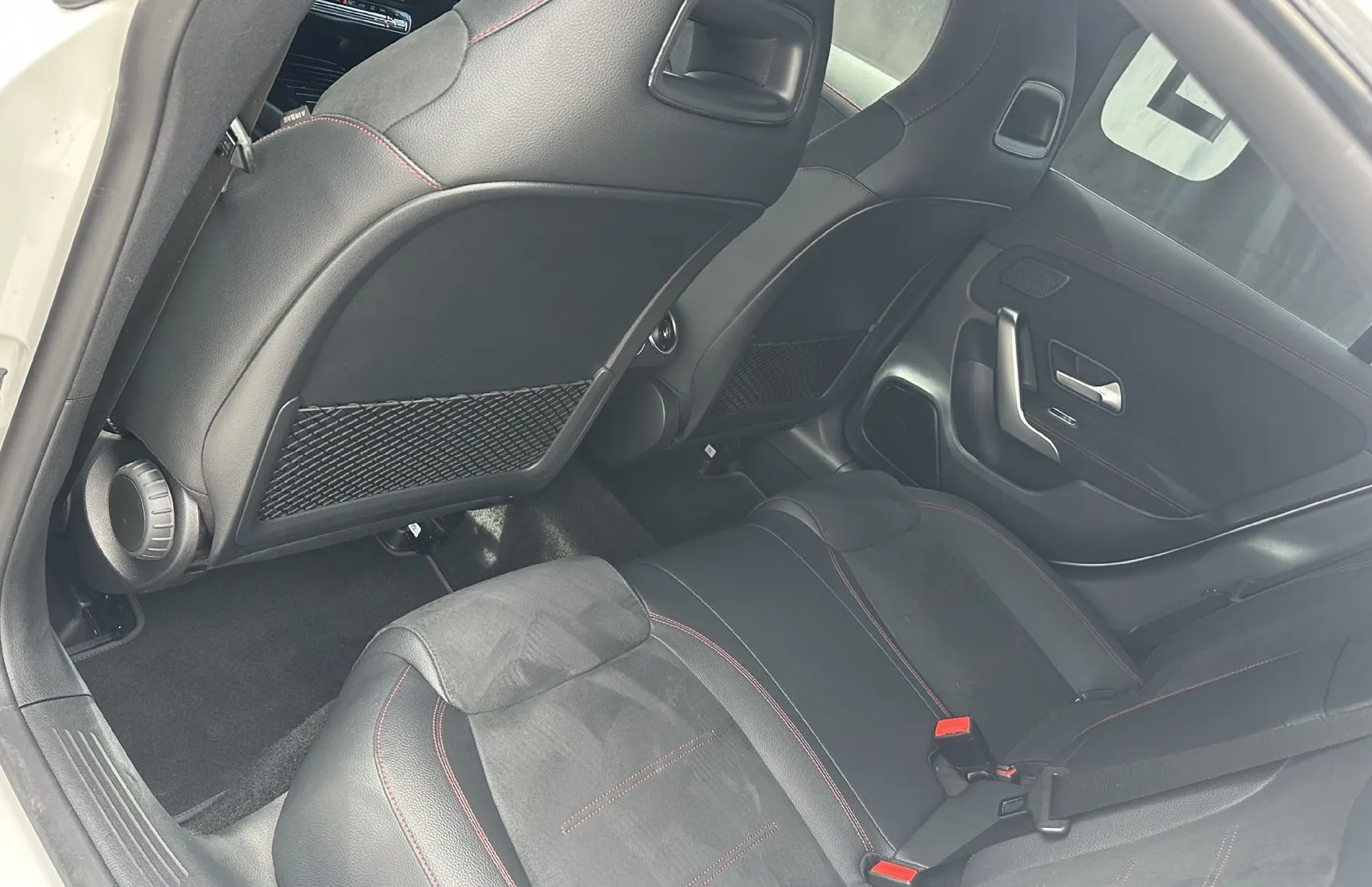 Zunanja slika - Mercedes-Benz CLA-Razred - 200d AVT. AMG-NIGHT-KEYLESS-KAMERA-PDC-NAVI-18COL - 12