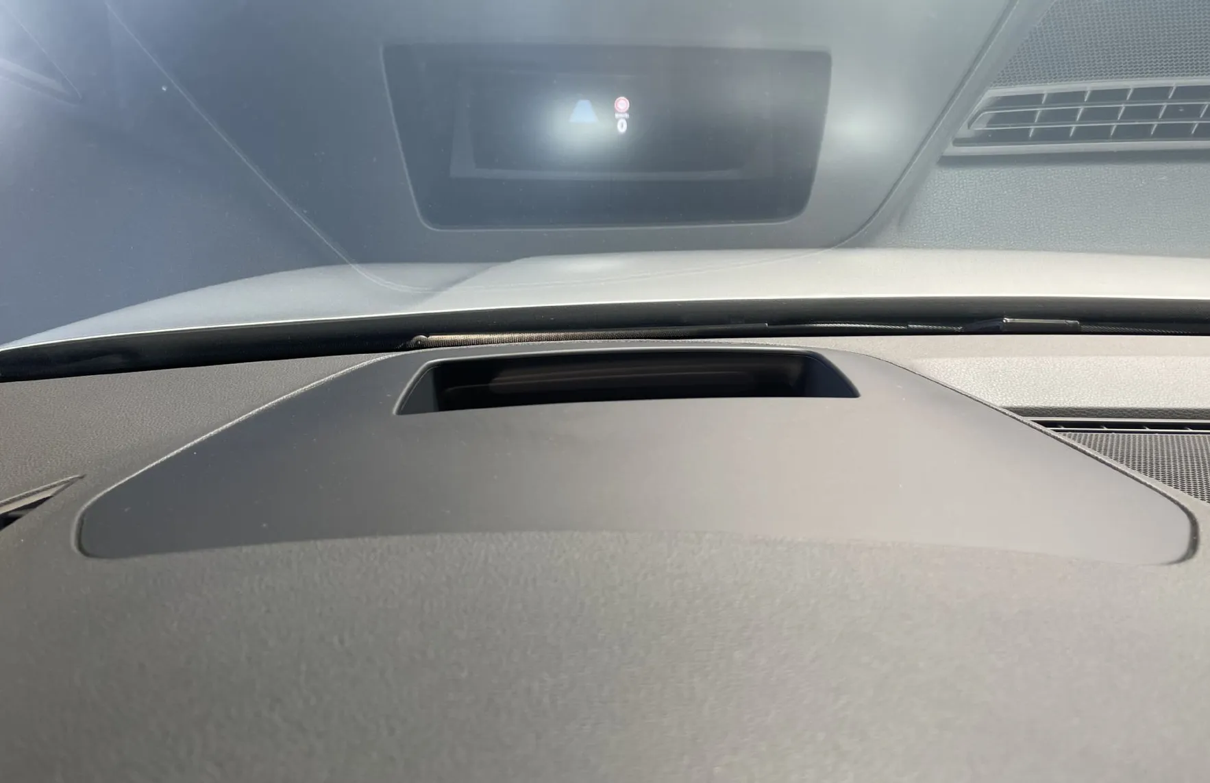 Zunanja slika - VW Golf - Variant VIRTUAL-KEYLESS-HEADUP-ALCANTARA-NAVI-MEMORY-DSG - 16