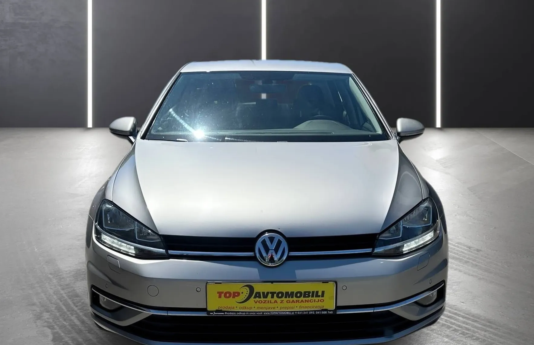 Zunanja slika - VW Golf - 1.6 TDI SLOVENSKI AKTIVNI TEMPOMAT GR.SEDEŽEV TOP - 12