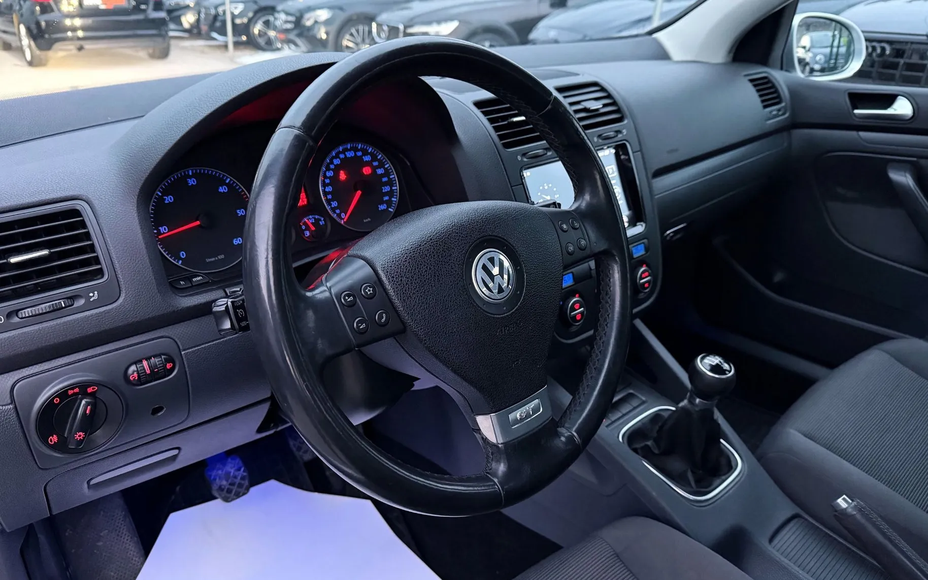 Zunanja slika - Volkswagen Golf - V 1.9 TDI SLO.VOZILO MULTIMEDIJA TEMPOMAT ALU16 - 15