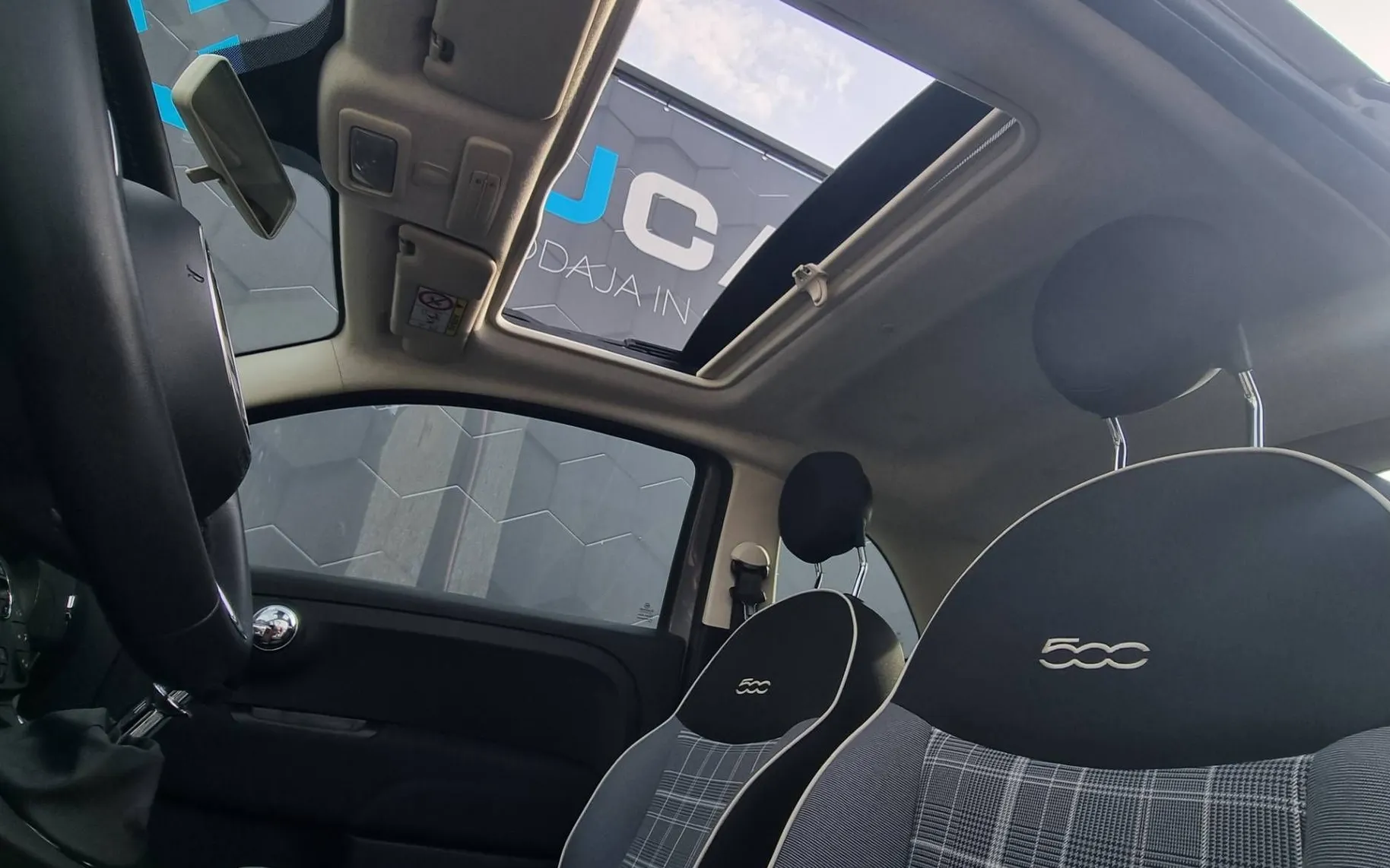 Zunanja slika - Fiat 500 - 1.2 Lounge-Panorama-2xLED-PDC-Tempmat-Touchscreen - 12