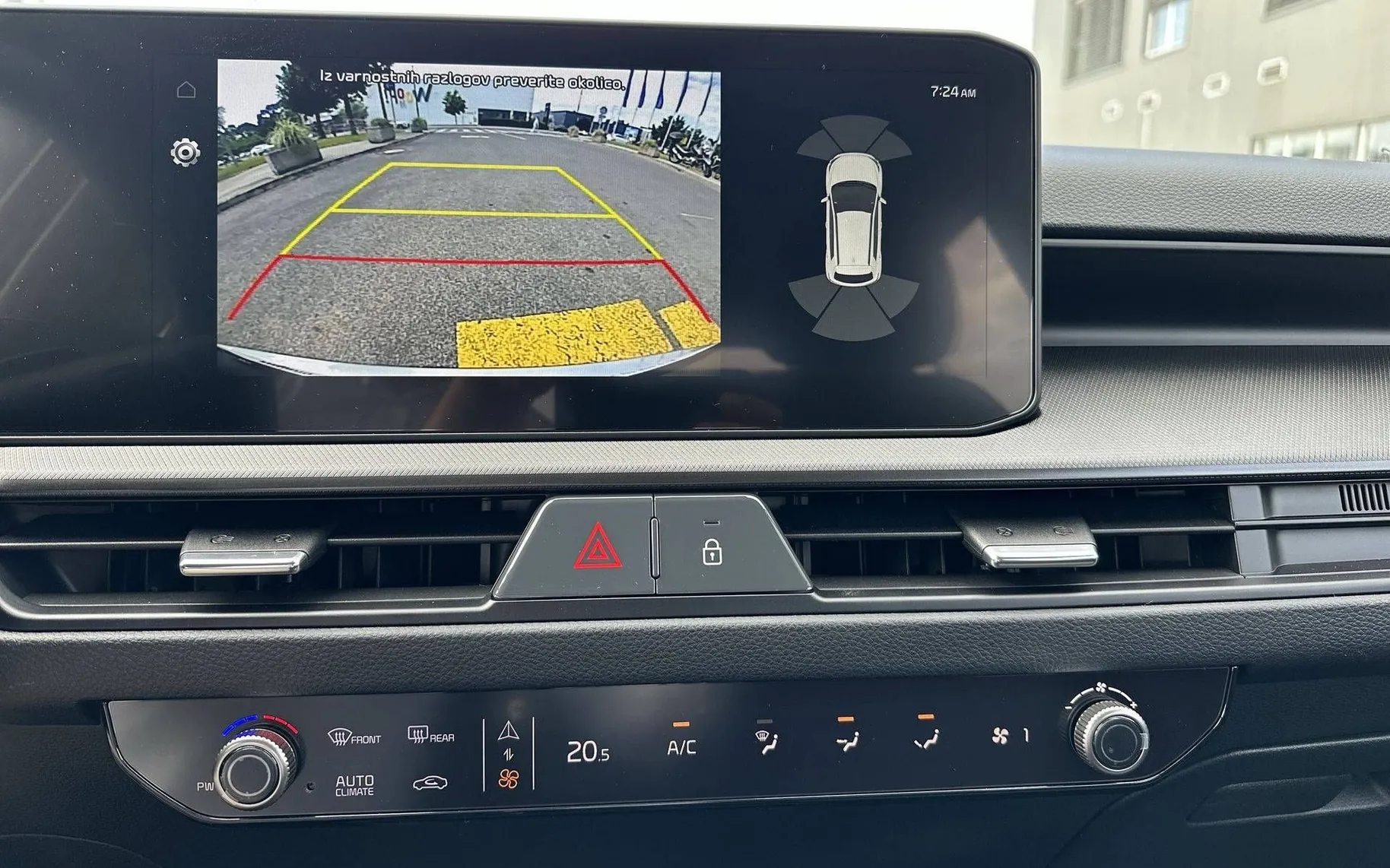 Notranja slika - KIA Stonic - 1.0 T-GDi LX Life - 17