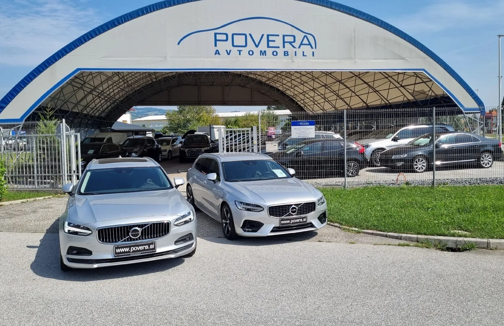 Zunanja slika - Volvo V60 Cross Country - B4 AWD Pro +ACC+Memory+18 Col+Gretje+12.mes.jam - 19