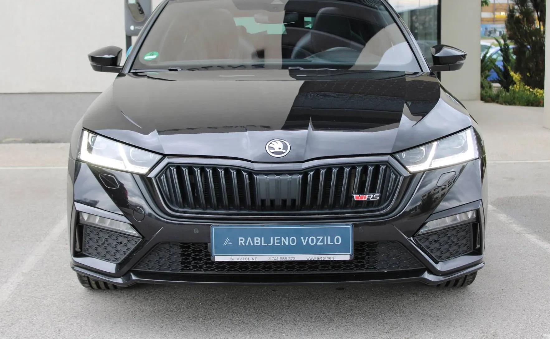 Zunanja slika - Škoda Octavia - Combi 2.0TDI RS DSG HEAD UP CANTON DCC KAM PANO - 3