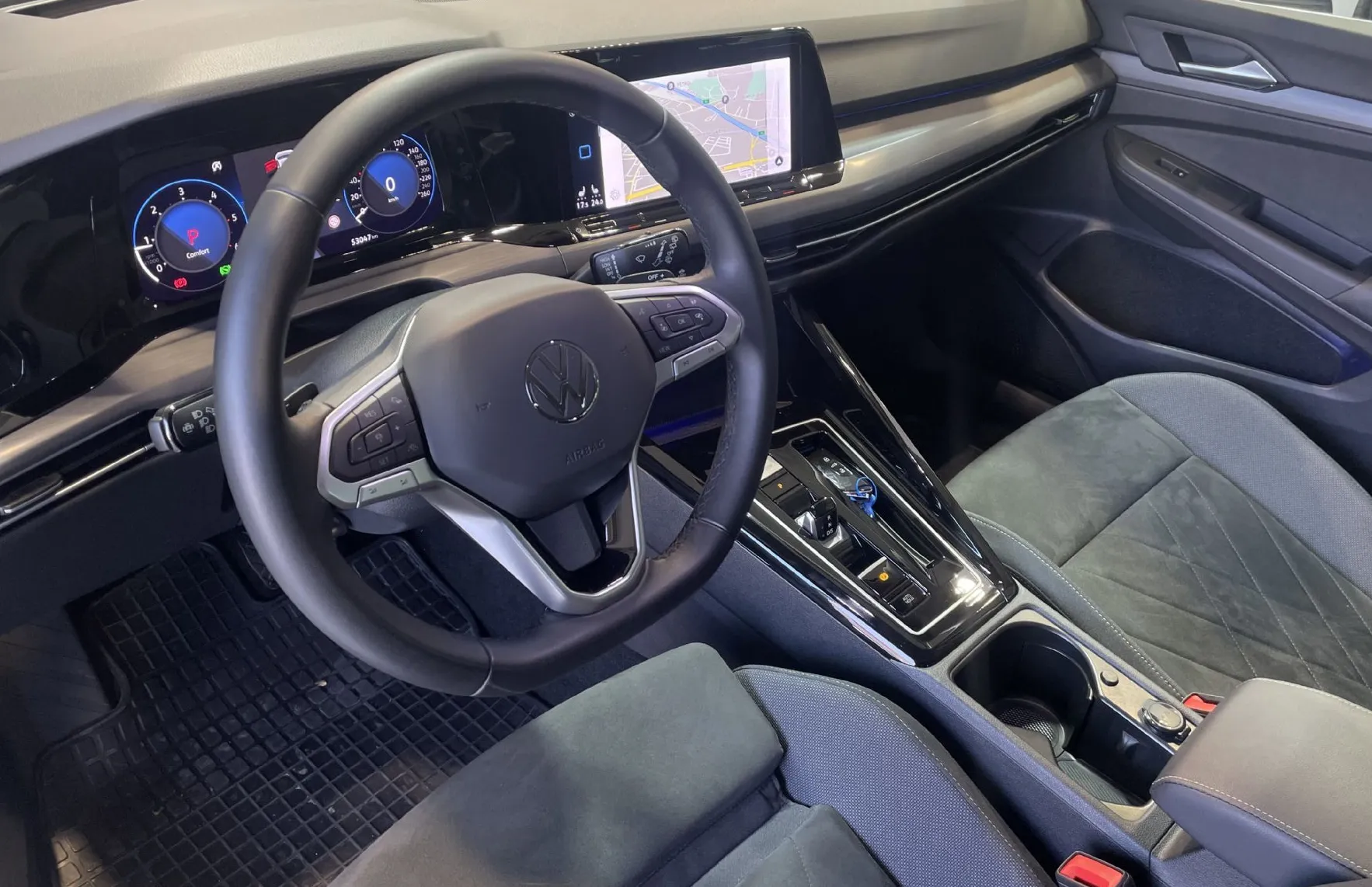Zunanja slika - VW Golf - Variant VIRTUAL-KEYLESS-HEADUP-ALCANTARA-NAVI-MEMORY-DSG - 9