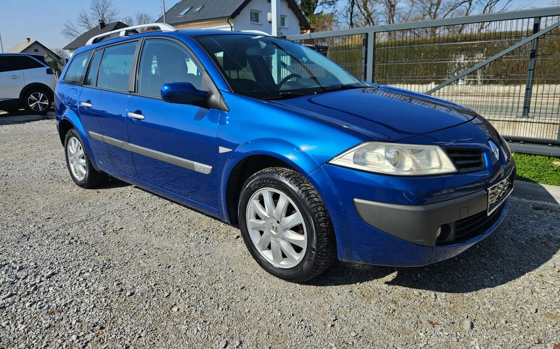 Zunanja slika - Renault Megane - 1.9 dCi DYNAMIQUE  AVTOMATIK - 2