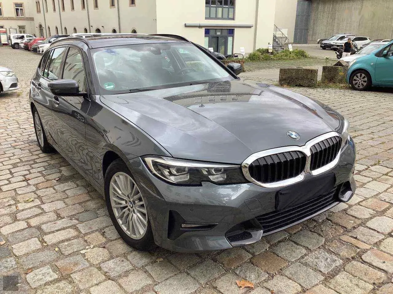 Zunanja slika - BMW Serija 3 - 320d Touring Sport Line Avt.NEMŠKI+4ALU.USNJE.LED - 2