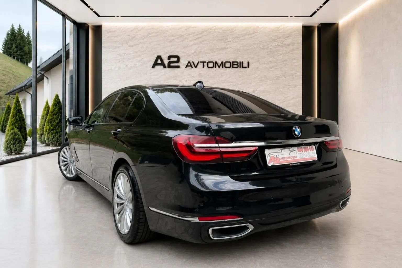 Notranja slika - BMW serija 7: - 740d xDrive Avt.-MAX OPREMA-samo 129900km-ODLIČEN- - 7