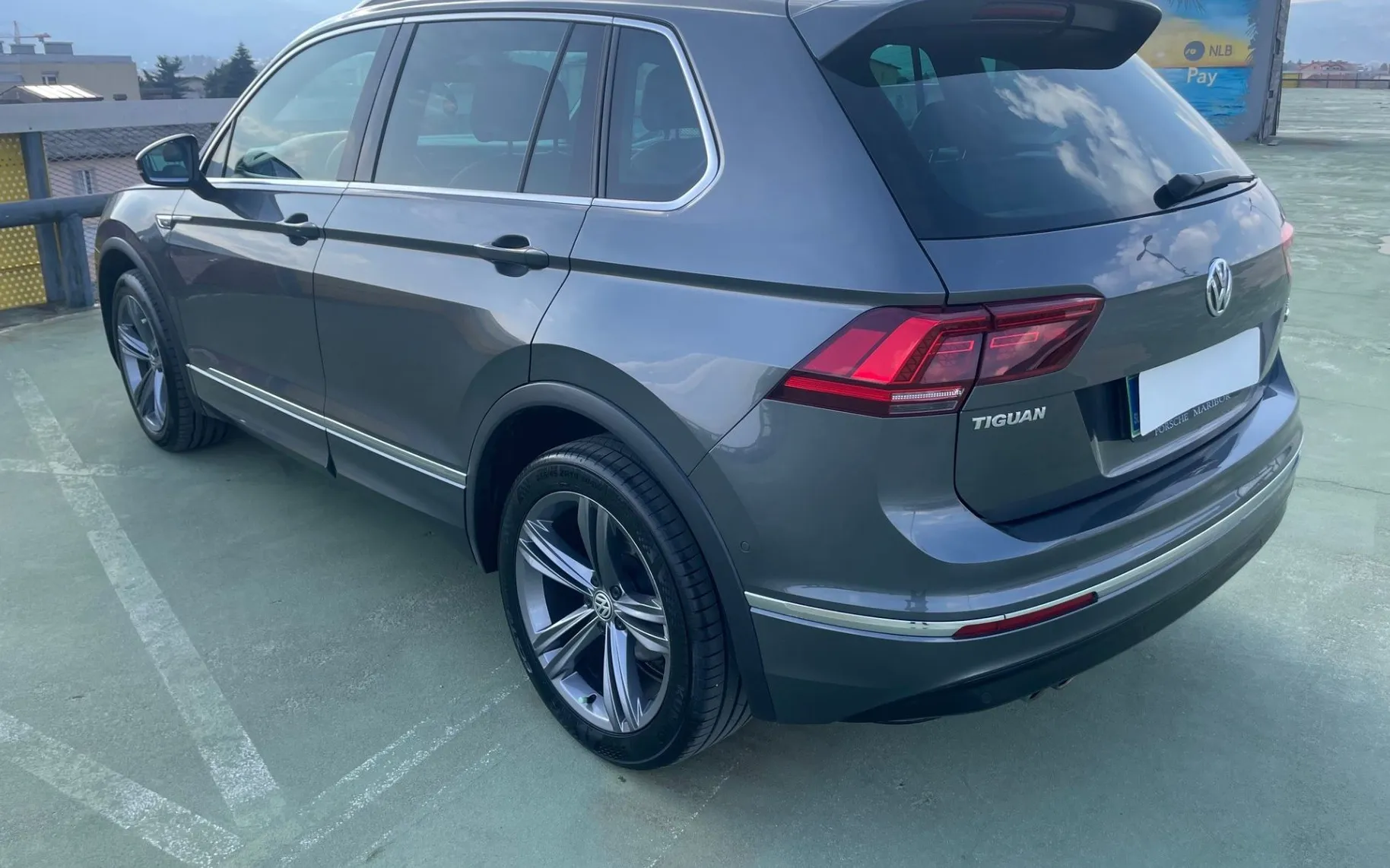Zunanja slika - VW Tiguan - R-LINE 140 KW 4X4 LED.NAVI.KAMERA.USNJE.2XPDC - 4