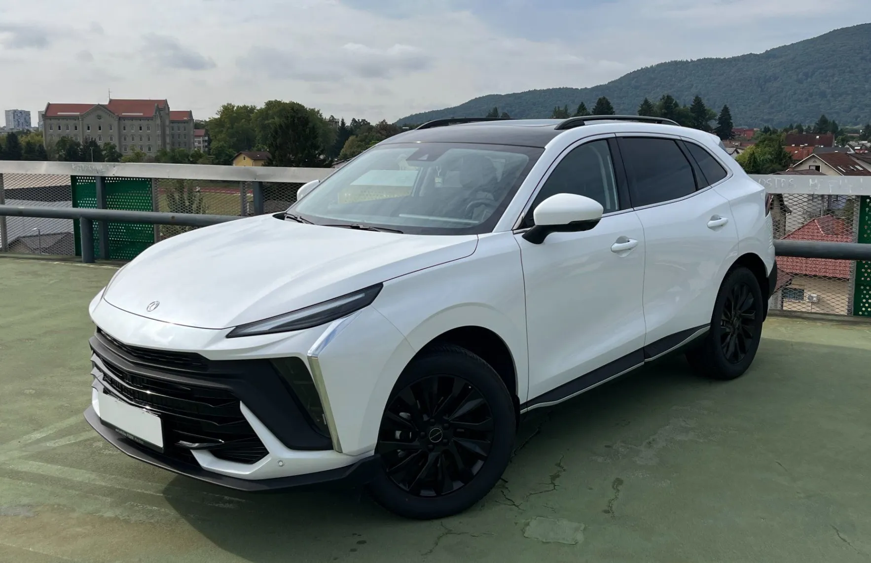 Zunanja slika - Forthing Forthing T5 EVO - T5 Evo Luxury LED.360° POGLED.2XPDC.MASAŽNI SED. - 1