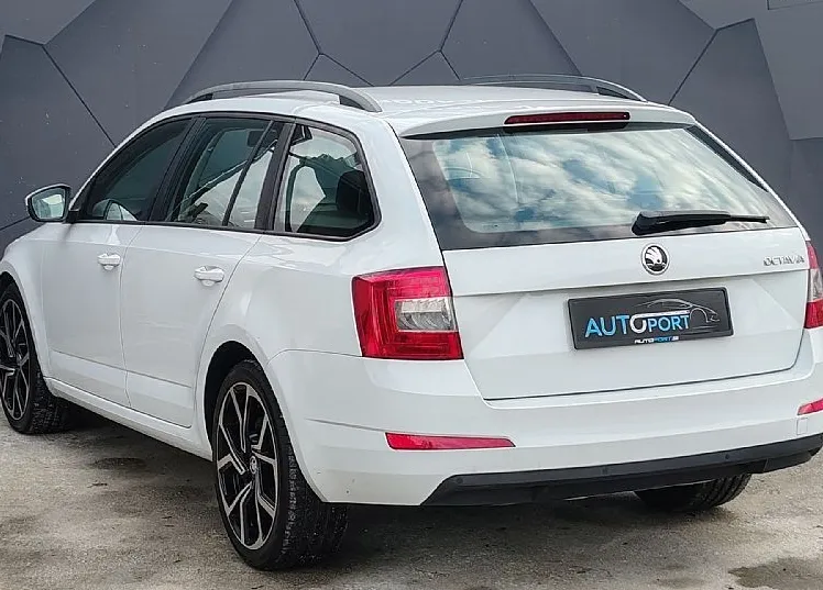 Zunanja slika - Škoda Octavia - 1.2 TSI-PDC-KLIMA-ST.STOP-HITRI KREDIT- - 4