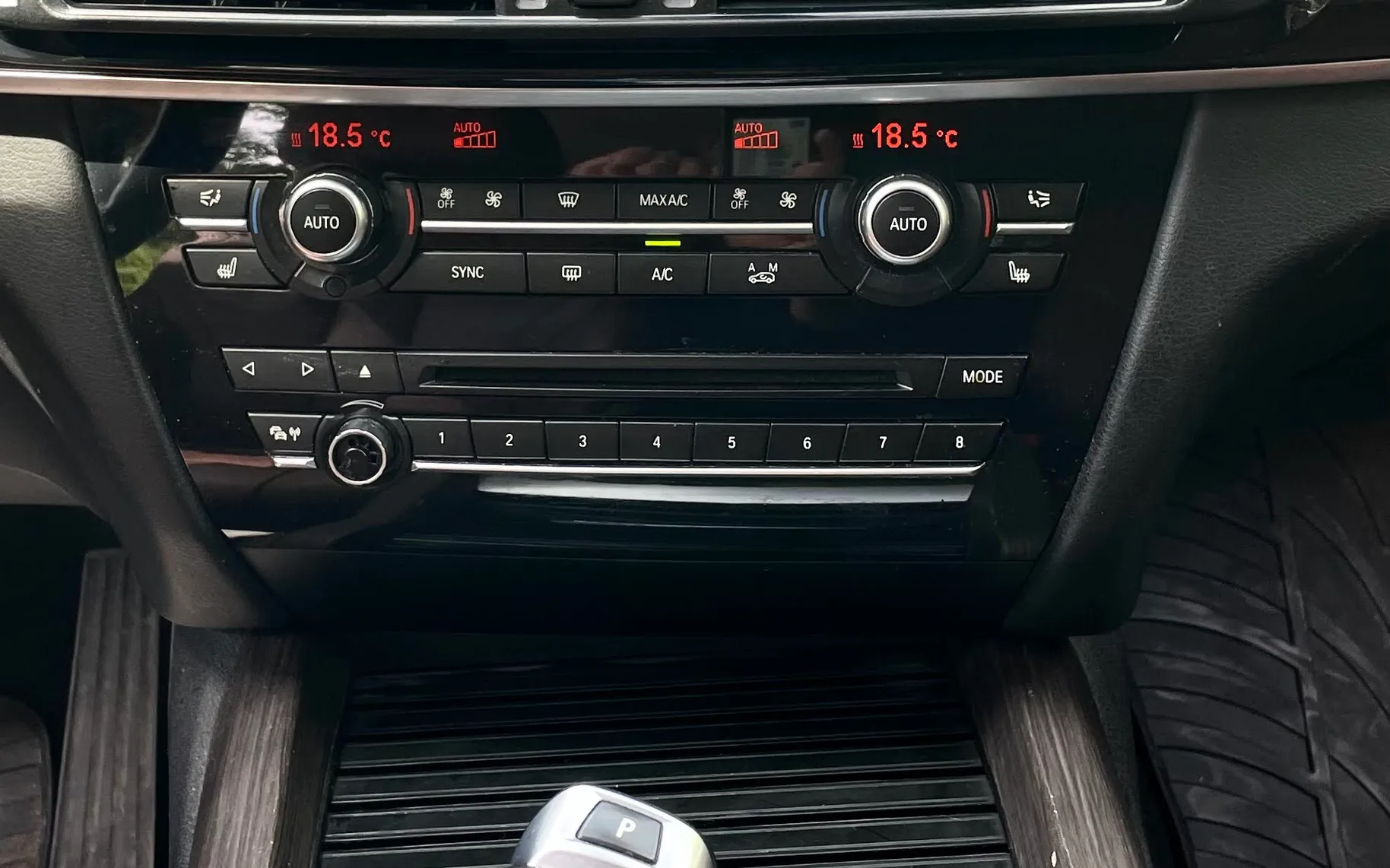 Notranja slika - BMW X5 - xDrive40e Avt. - 8
