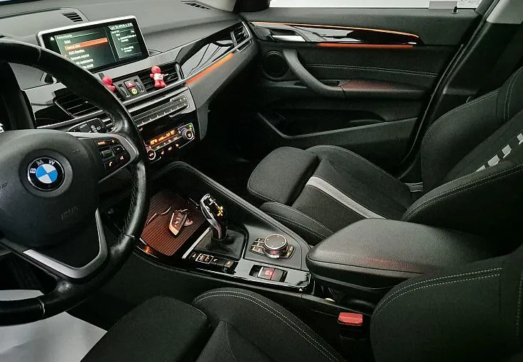 Zunanja slika - BMW X1 - serija :  xDrive18d Sport Line NAVI-KAM-ALU18-PRIKLOP - 6