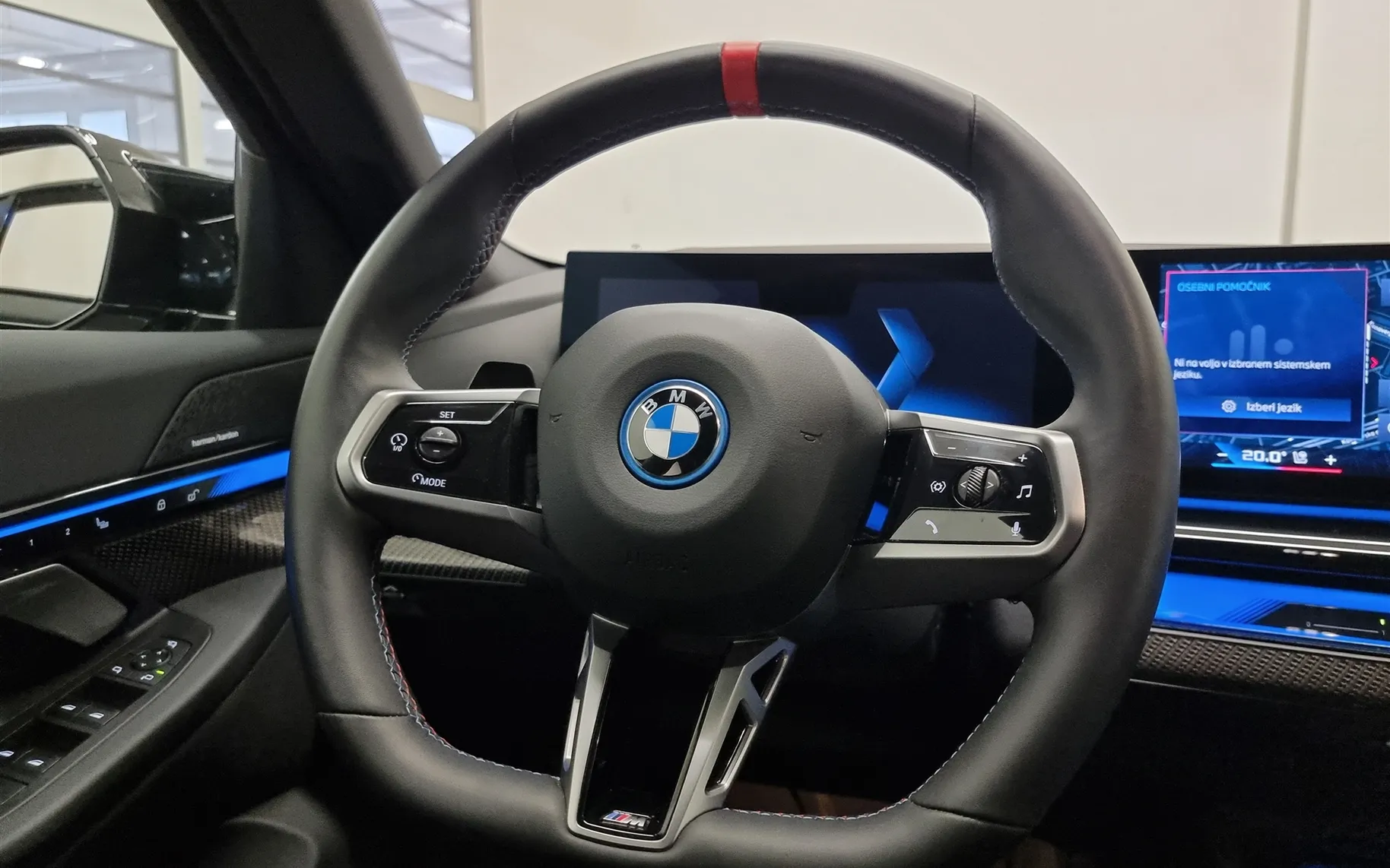 Zunanja slika - BMW i5 - M60 xDrive Limuzina - 19