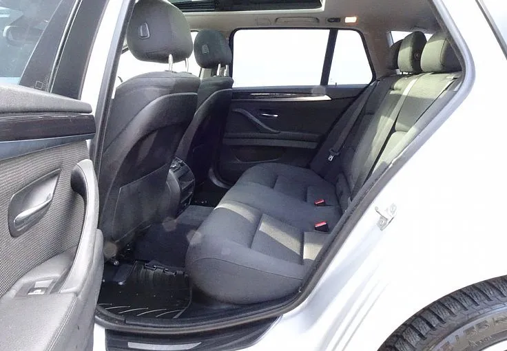 Zunanja slika - BMW Serija 5 - Touring: 520d AUT. PANORAMA KLJUKA - FINANCIRANJE - LEAN - 6