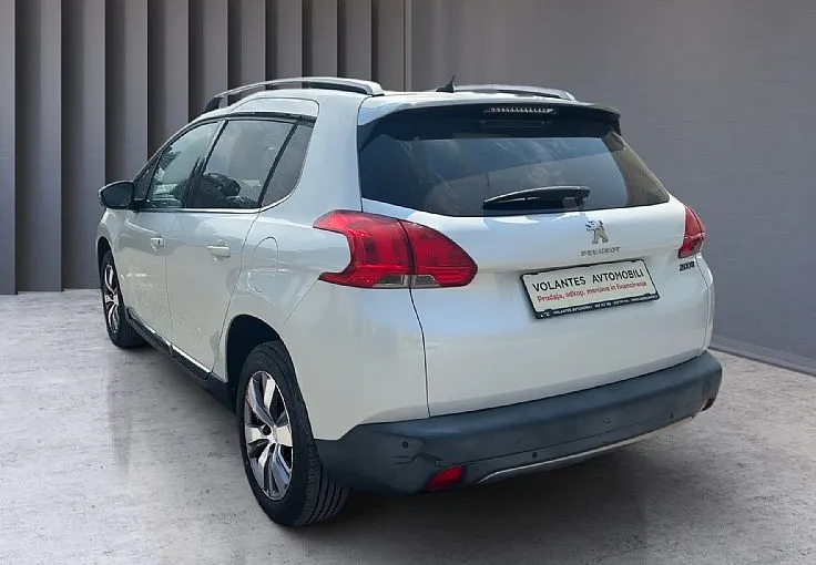 Zunanja slika - Peugeot 2008 - 1.2 PureTech 82 ACTIVE - 4