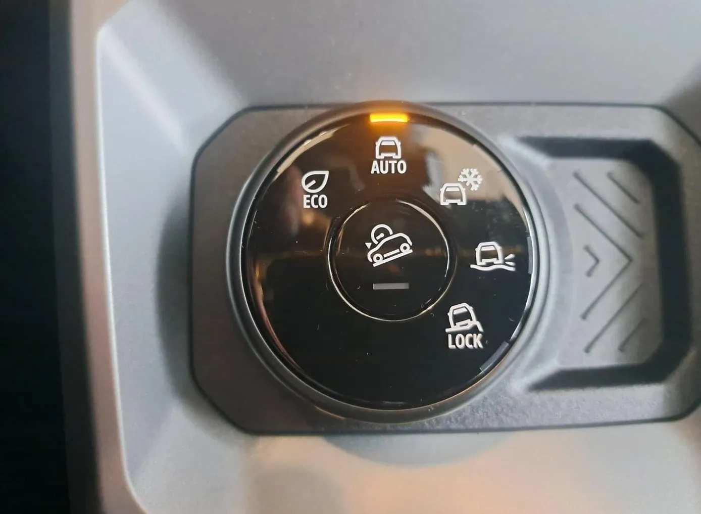 Zunanja slika - Dacia Duster - mild hybrid 130 4x4 Journey - 6