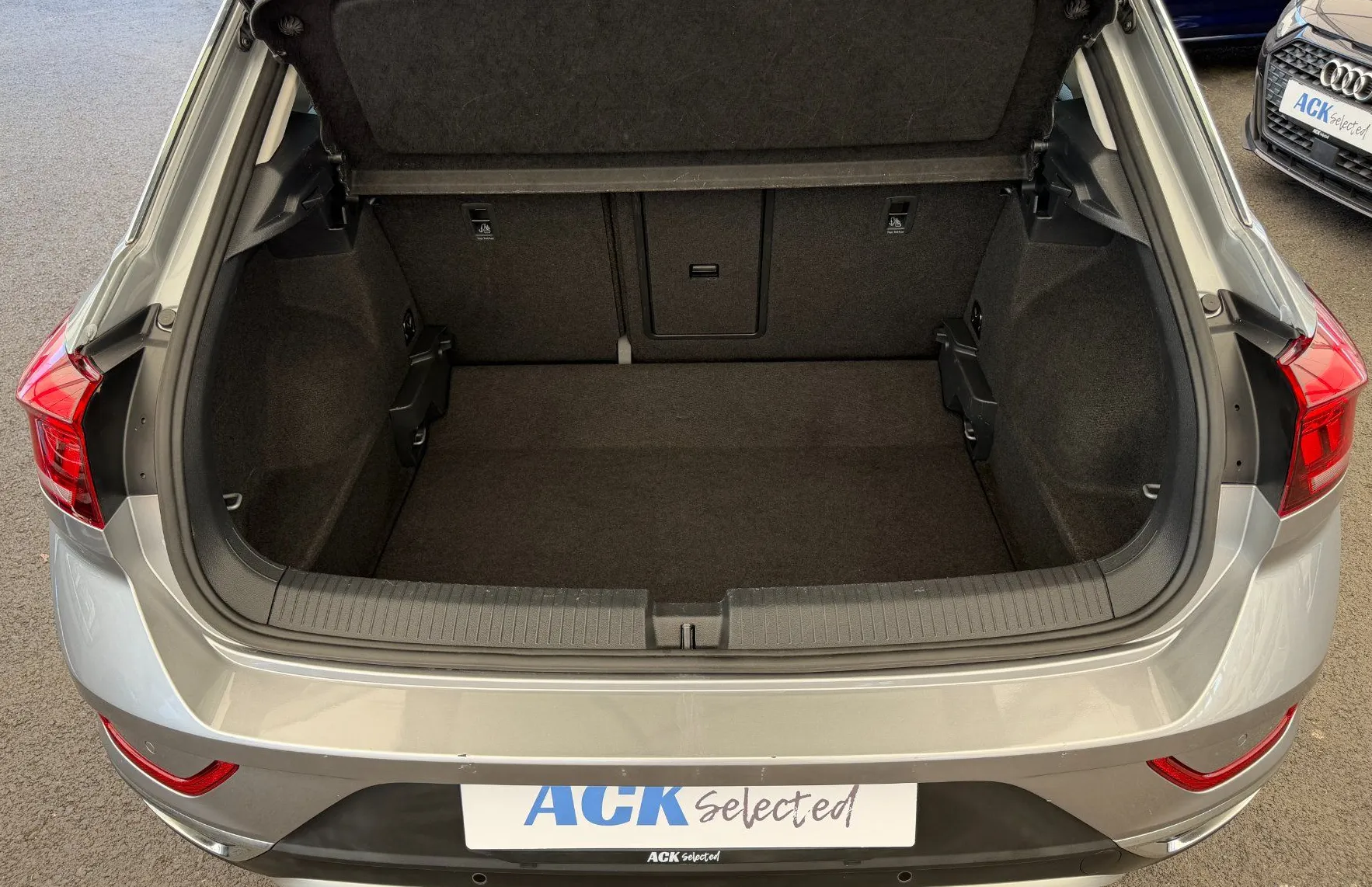 Zunanja slika - Volkswagen T-Roc - Style 1.5 TSI DSG LED-KAMERA-KEYLESS-VIRTUAL - 12