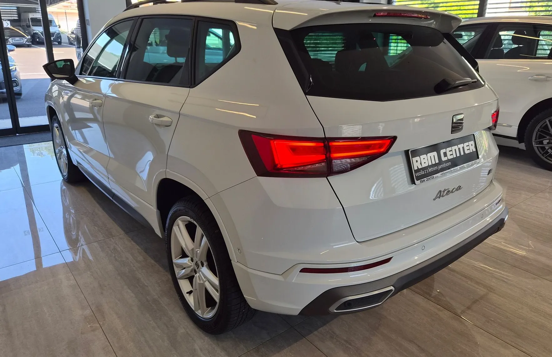 Zunanja slika - Seat Ateca - 2.0 TDI FR|PANO|VIRTUAL|AMBIENT|FULL LED|KEYLESS - 4