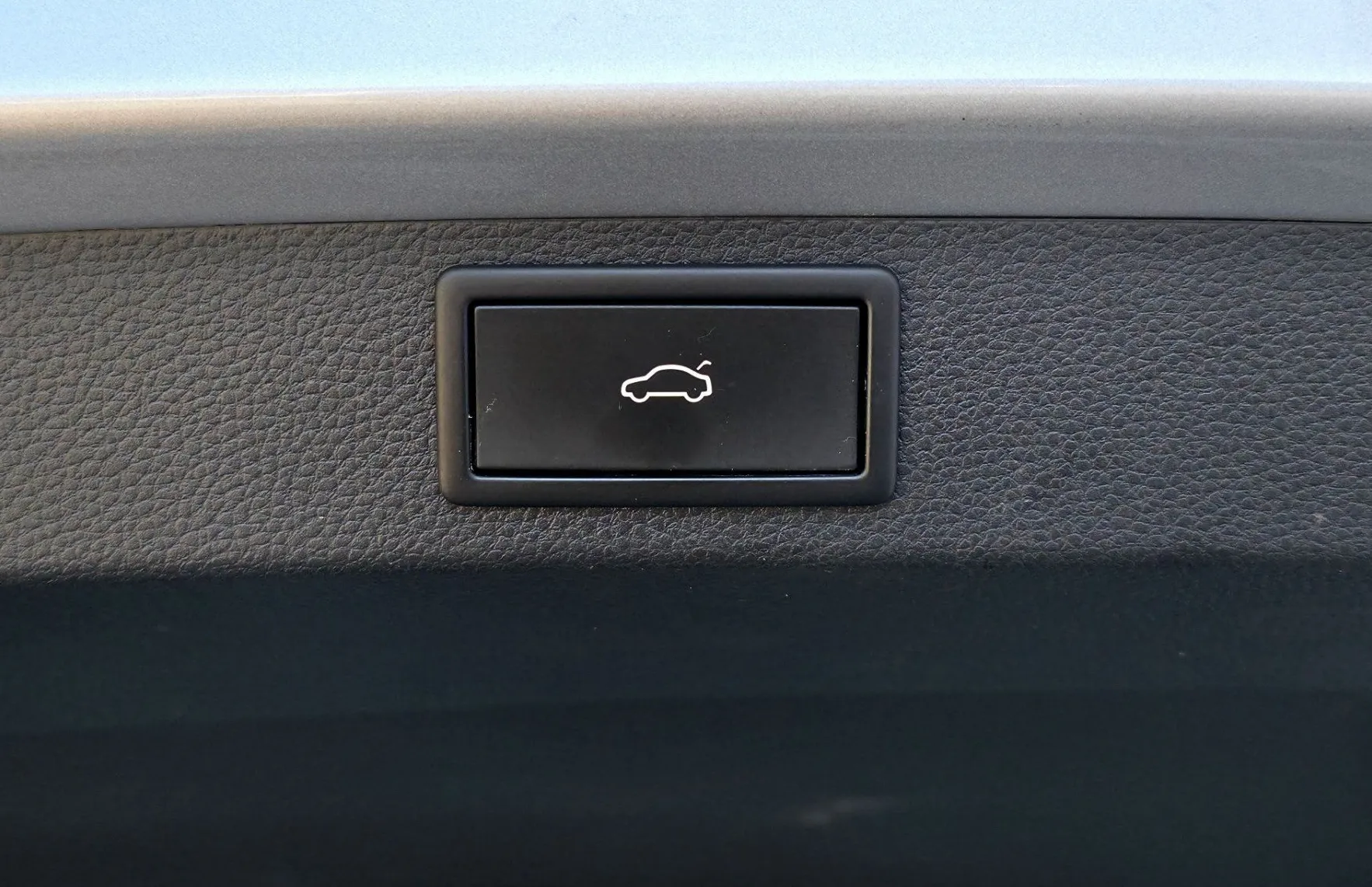 Zunanja slika - Škoda Karoq - 1.5TSI Selection DSG•ACC•KAMERA•LANE•KEYLESS•17C - 15