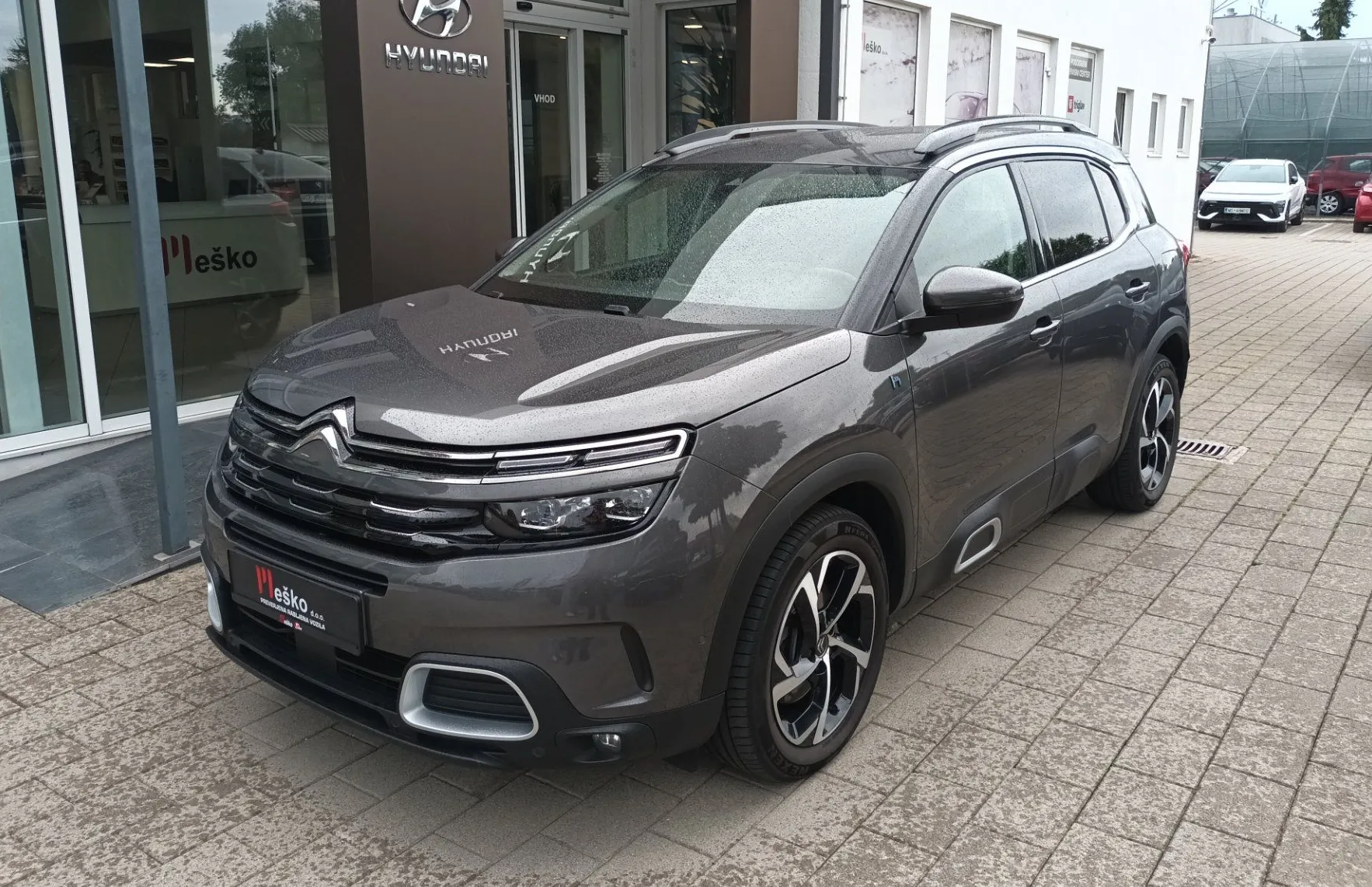Zunanja slika - Citroën C5 Aircross - 1.6 PHEV Aut navi-acc-pdc-alu-servisiran - 1