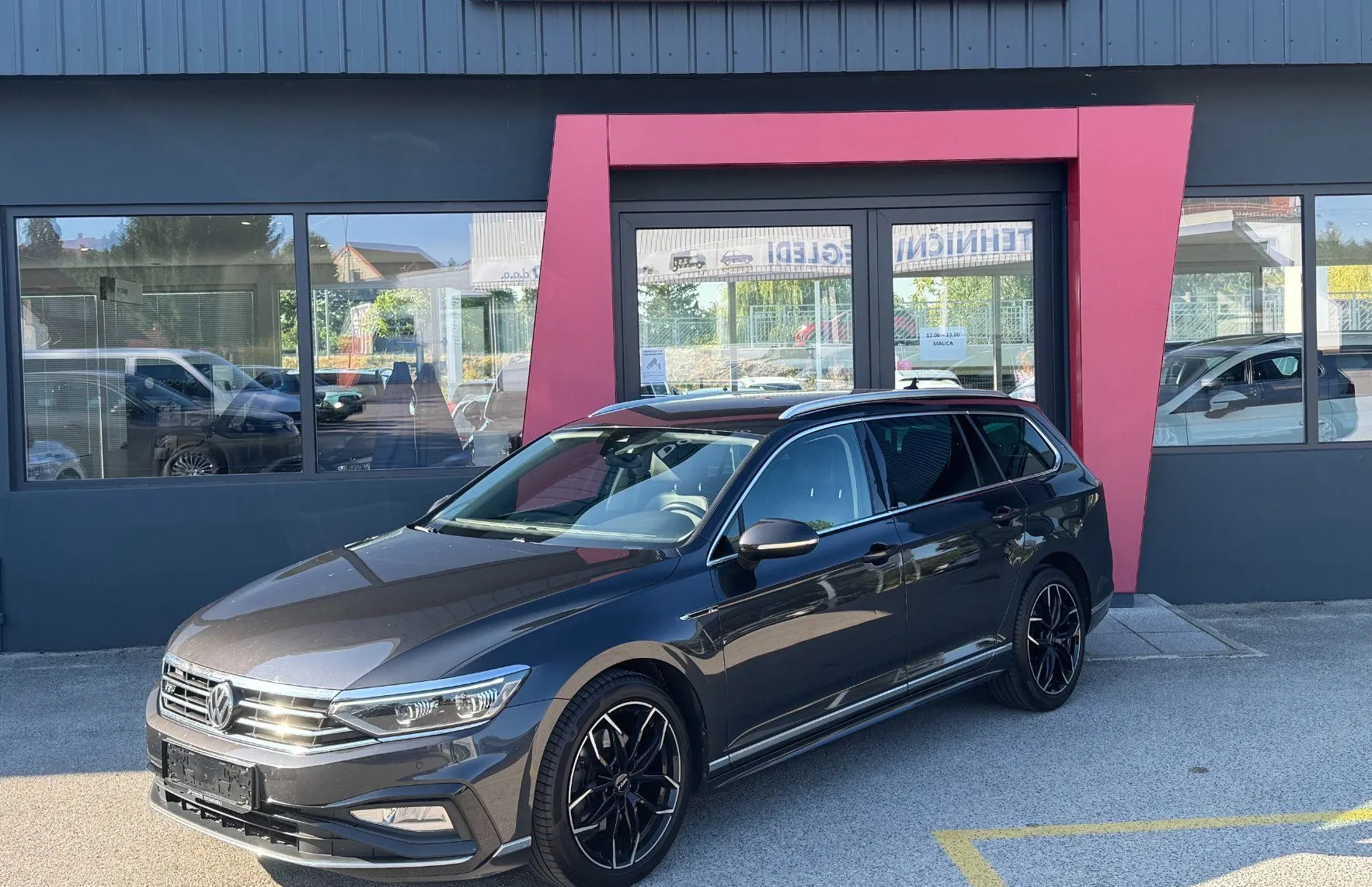 Zunanja slika - Volkswagen Passat - Variant 2.0 TDI R-LINE DSG - 1