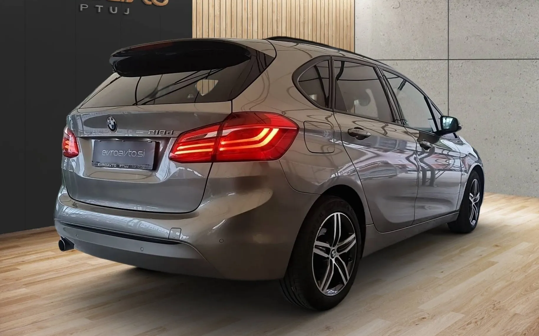 Zunanja slika - BMW serija 2 Active Tourer: - serija 2  218d Active Tourer Sport Line - 4
