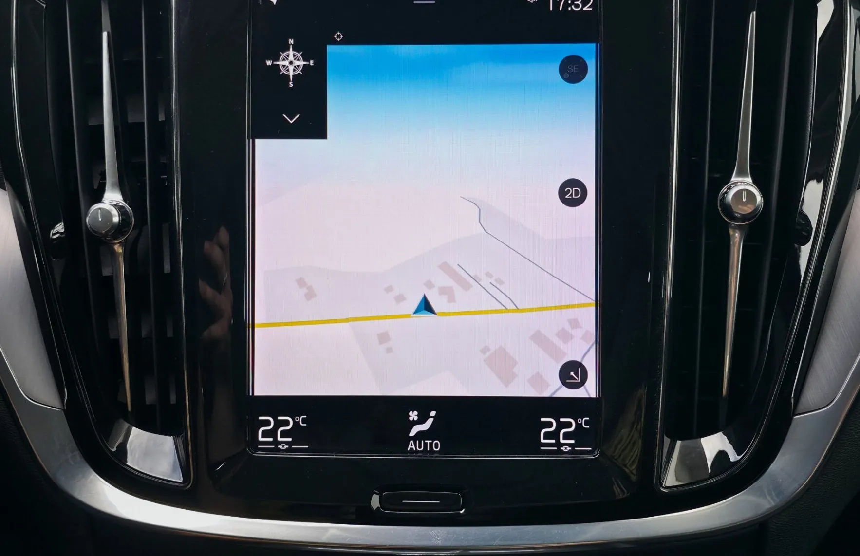 Zunanja slika - Volvo V60 - D3 Momentum FULLED•TEMP•VIRTUAL•KAMERA•2X-PDC•16C• - 17