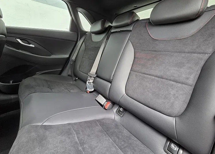 Zunanja slika - Hyundai i30 - 1.6 T-GDI DCT Impression N Line -1.000€ GOTOVINA - 8