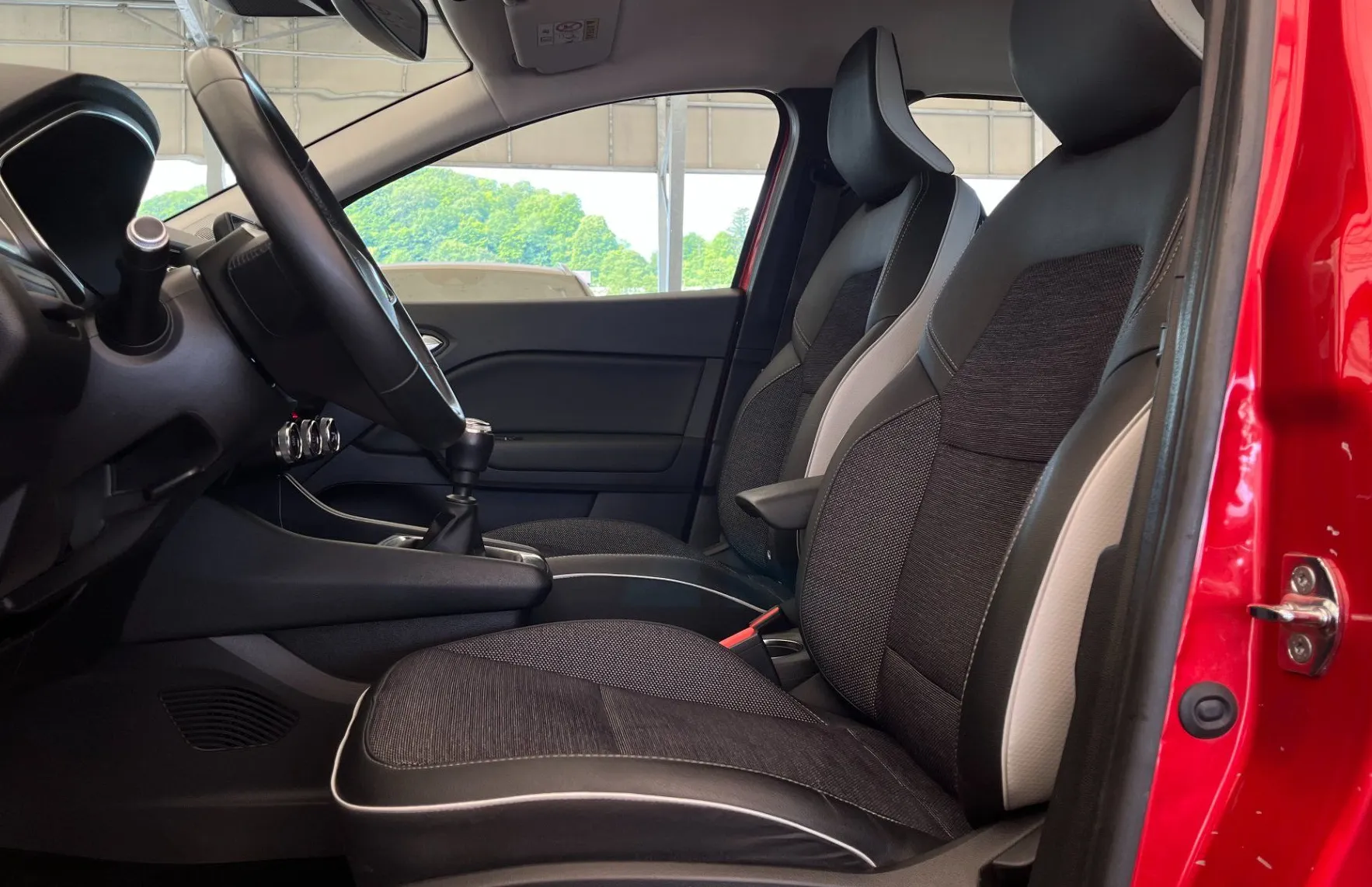 Zunanja slika - Renault Captur - TCe 90 Intens - 1. LASTNICA - SLOVENSKI - 8
