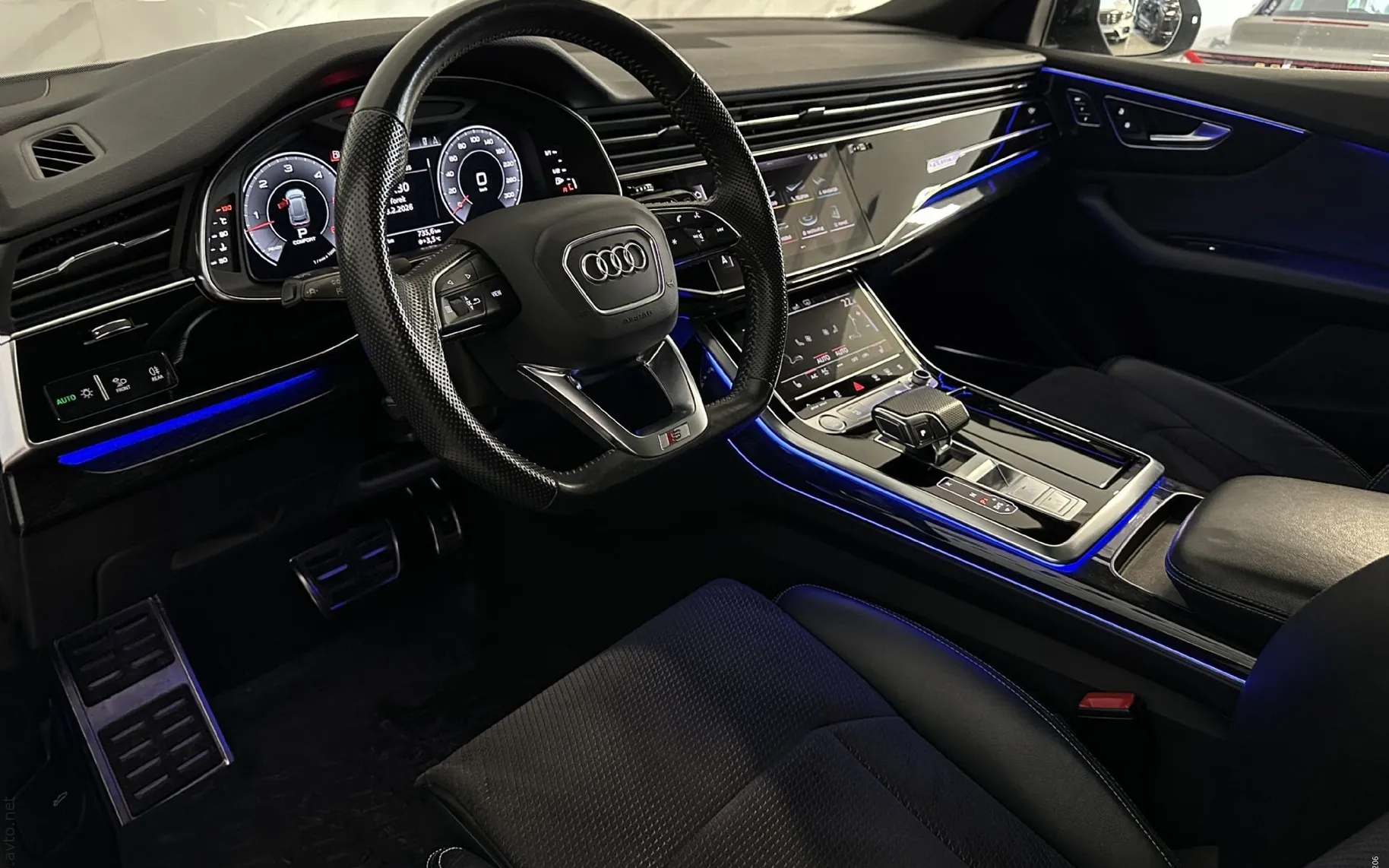 Notranja slika - Audi Q8 - 50TDI|Q|S-Line|Pano|Kljuka|Zračno|ACC|Webasto|36 - 8