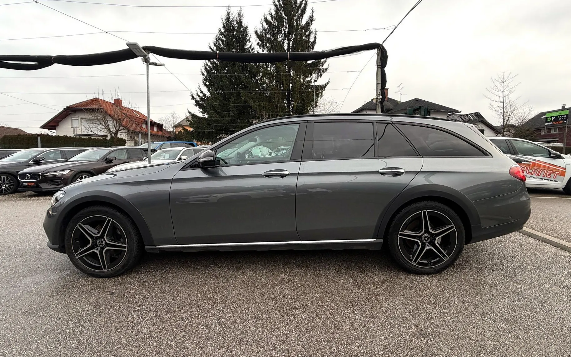 Zunanja slika - Mercedes-Benz E-Razred - E 220 d 4MATIC All-Terrain AIRMATIC LED ACC HEADuP - 2