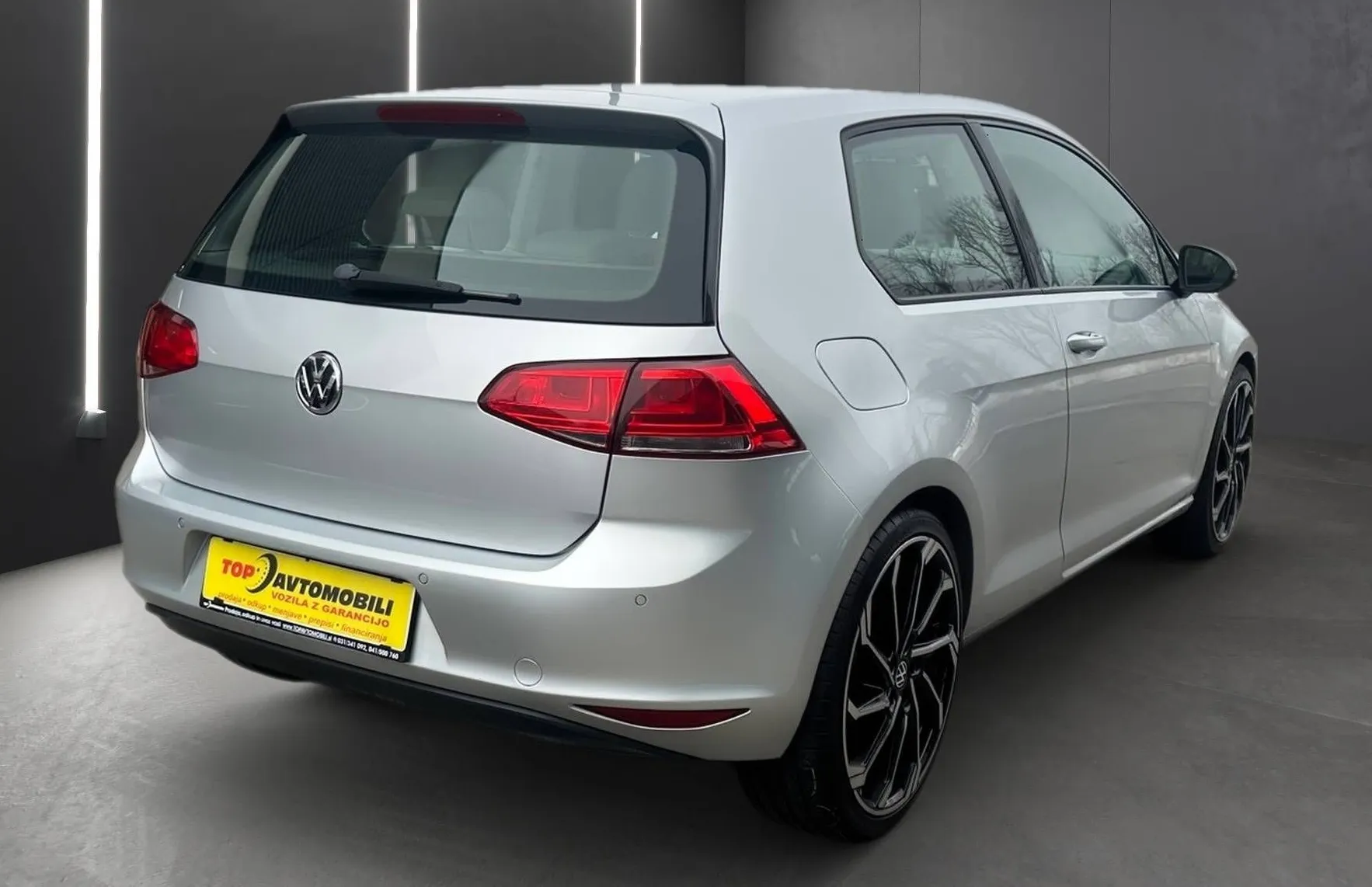 Zunanja slika - VW Golf - 1.6 TDI TEMP PDC GR.SEDEŽEV SAMO 98.000KM - 8