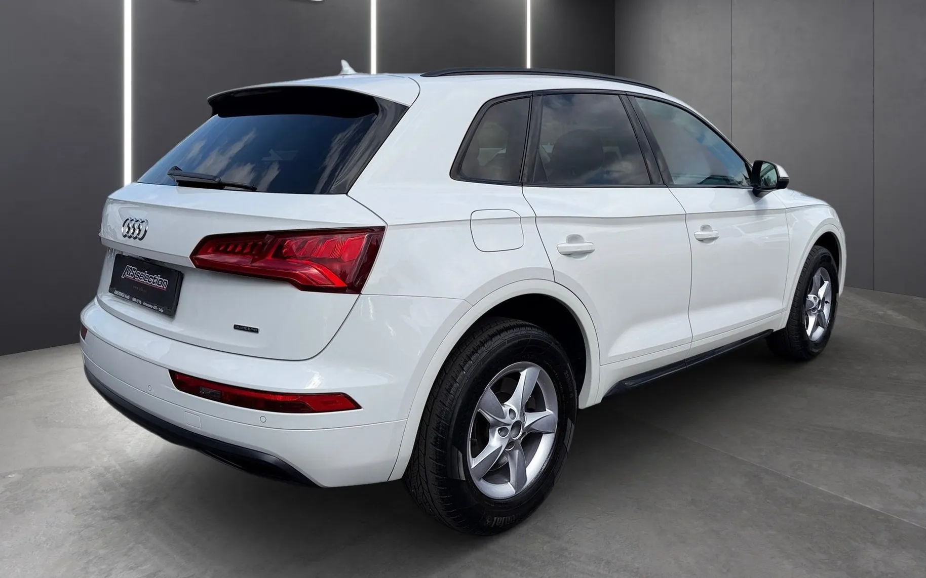 Zunanja slika - Audi Q5 - 2.0 TDI Quattro Advanced-B O-Vlečna kljuka-Keyle.. - 3