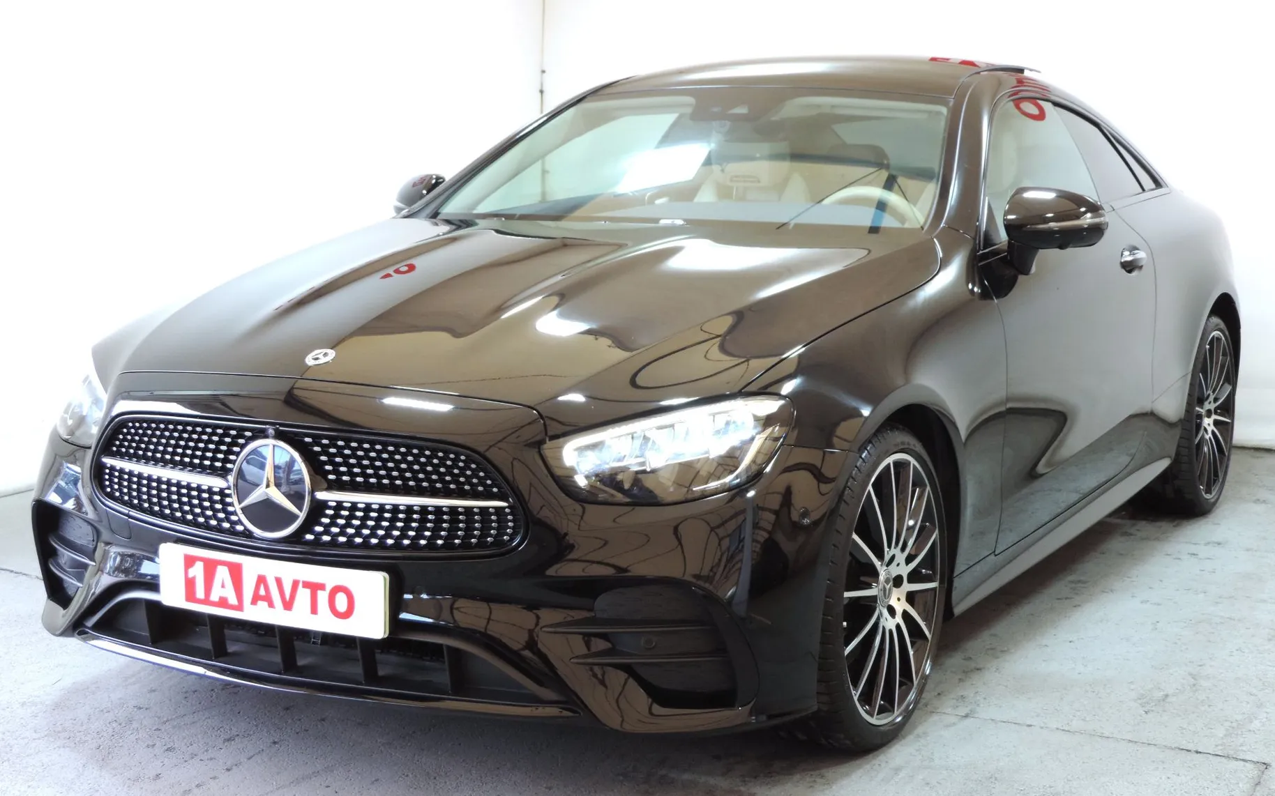Zunanja slika - Mercedes-Benz E Class Coupe - 300d 4-MATIC AUT. - 1