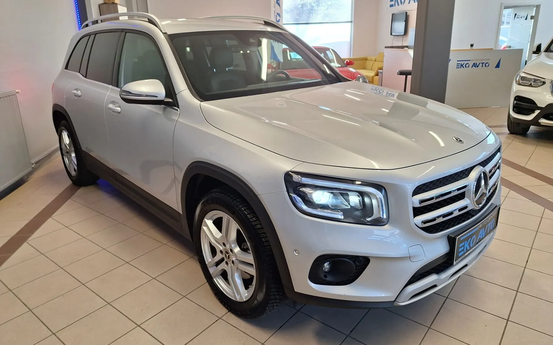 Zunanja slika - Mercedes-Benz GLB-Razred - GLB 2.0D-KAMERA-VELIKA NAVI-PDC-USNJE-KOT N... - 5