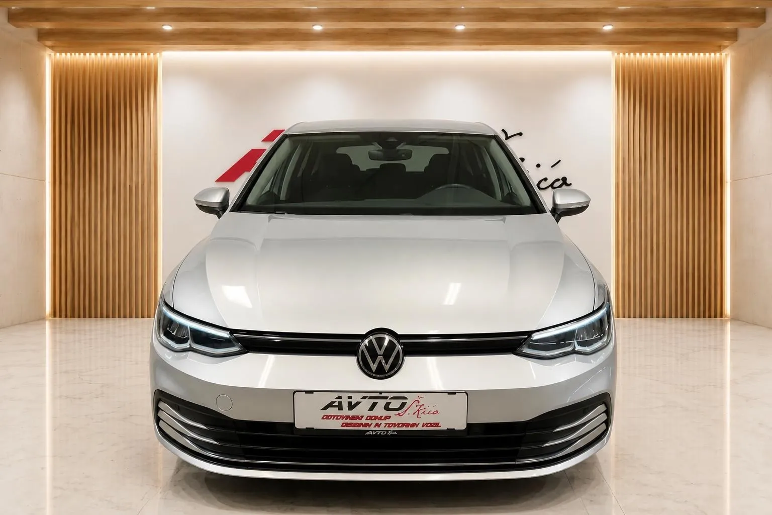 Notranja slika - Volkswagen Golf - 1.5 TSI-VIRTUAL-ACC-KAMERA-NAVI-LED-PDC - 7