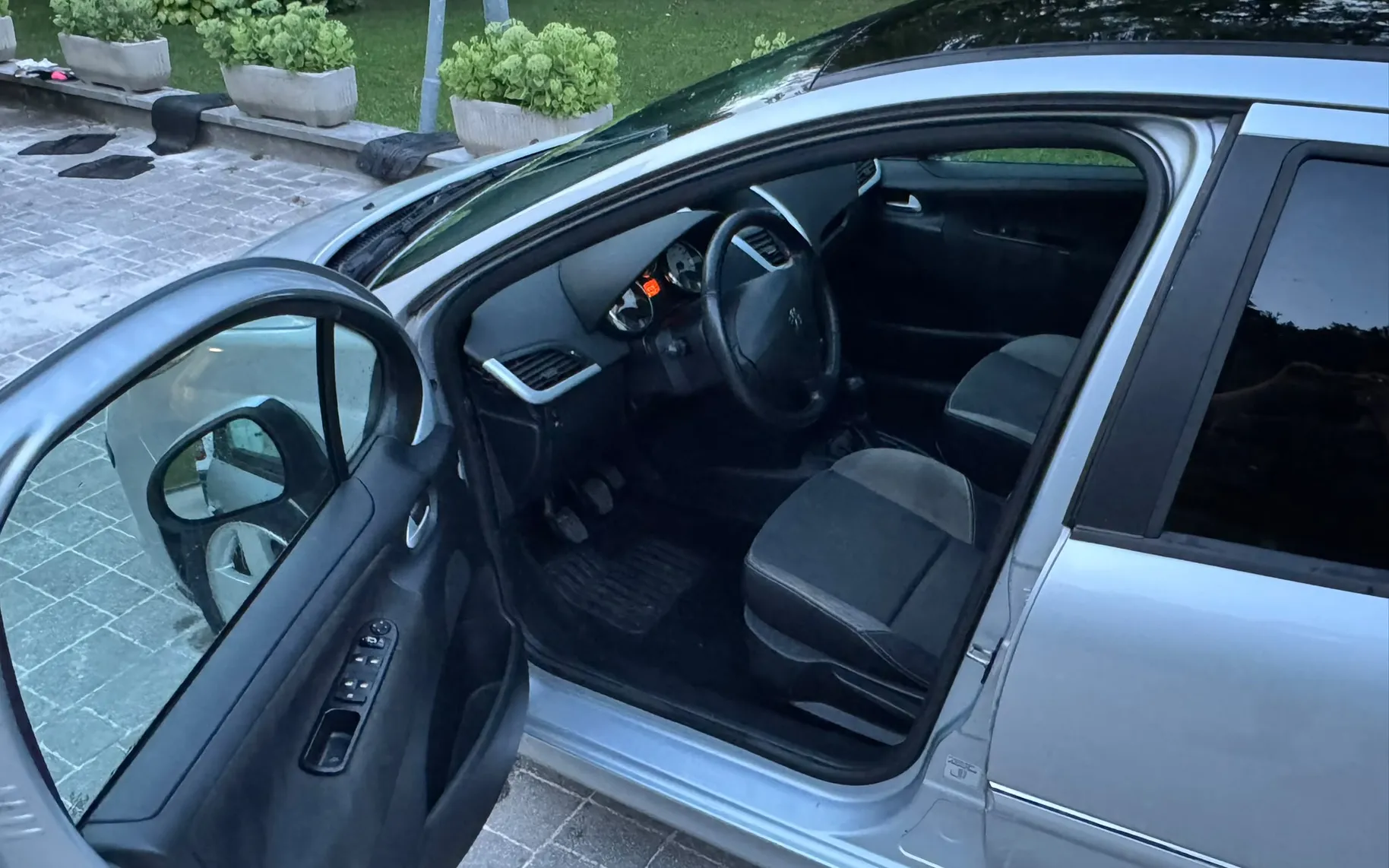 Zunanja slika - Peugeot 207 - SW Trendy 1,4 VTi - 5