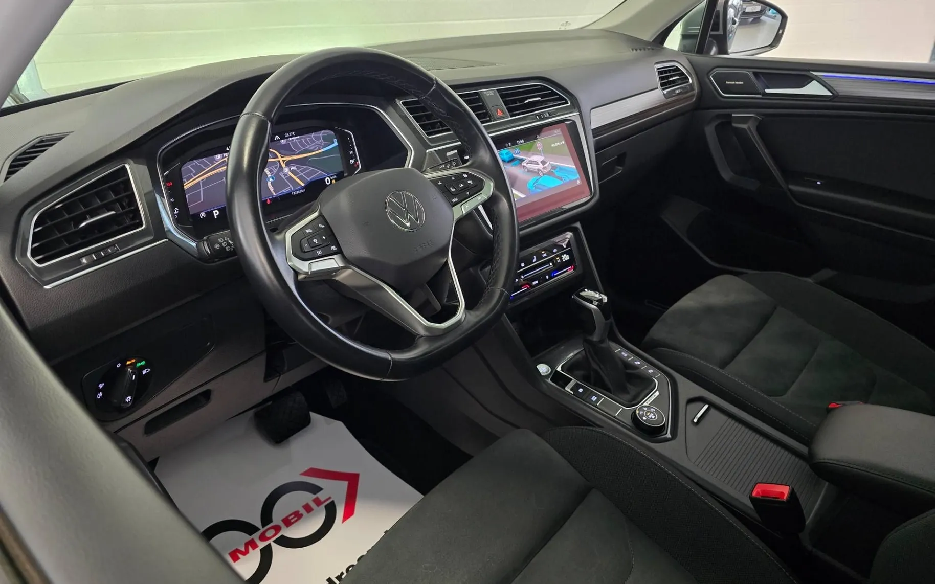 Notranja slika - Volkswagen Tiguan Allspace - 4motion 2.0 TDI Elegance DSG - Matrix.pano.kamera - 9