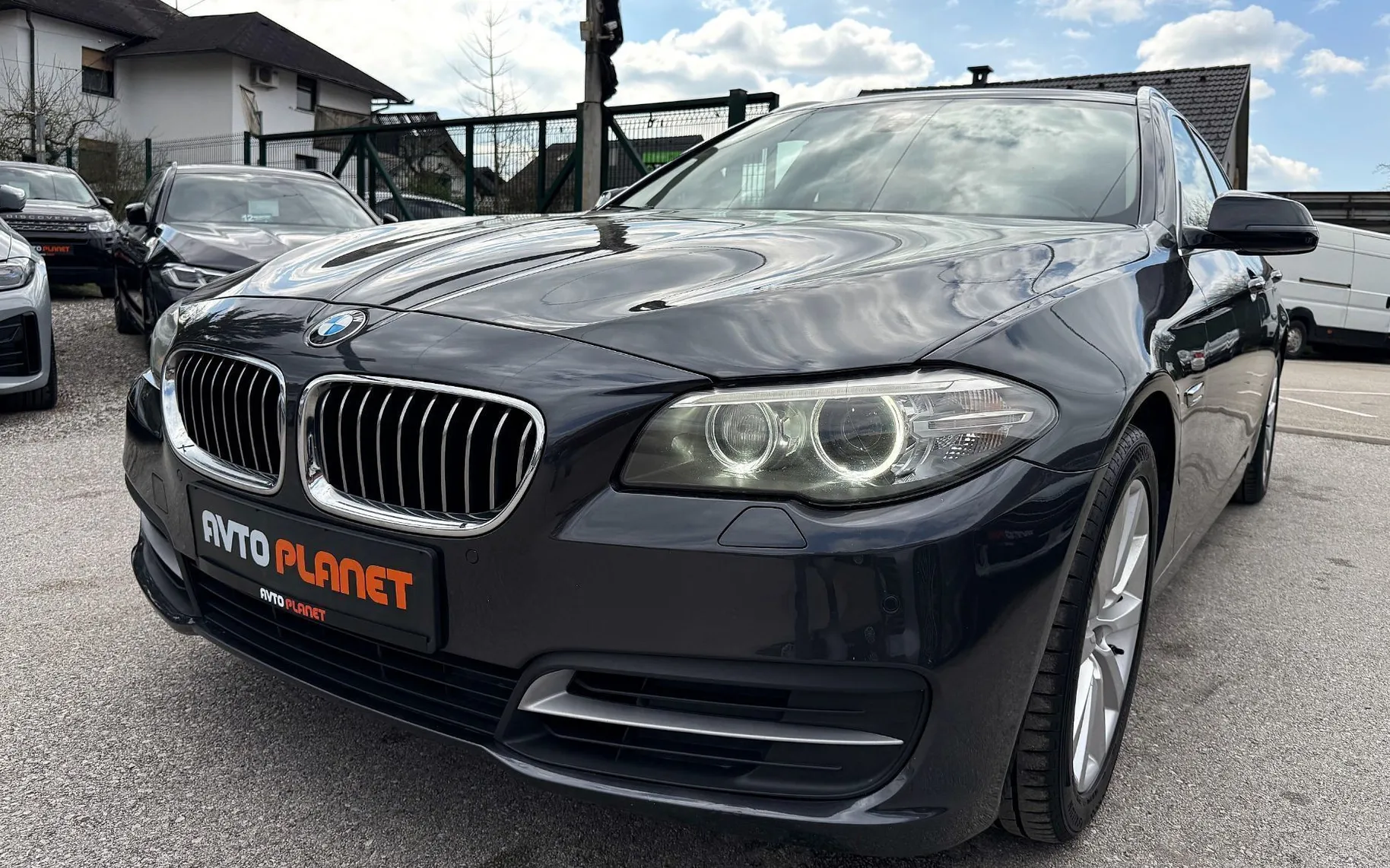 Zunanja slika - BMW Serija 5 - Touring: 525d AUT. LUXURY LiNE DIGITAL PANO HEADuP ALU 1 - 17
