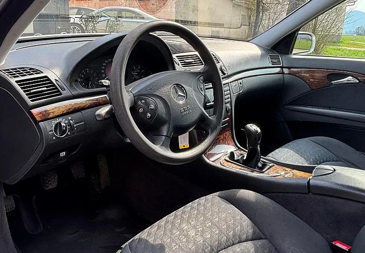 Zunanja slika - Mercedes-Benz E-Razred - E 220 CDI Classic - 9