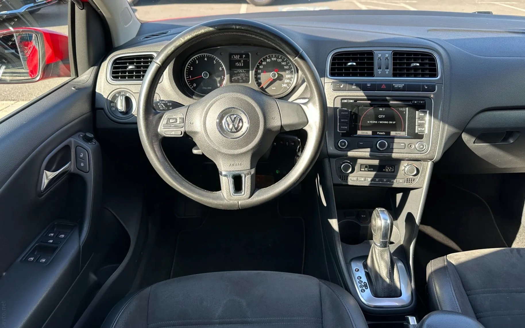 Notranja slika - Volkswagen Polo - 1.2 TSI Avt. |Panorama|Gretje|P Senzorji|SLO|... - 8