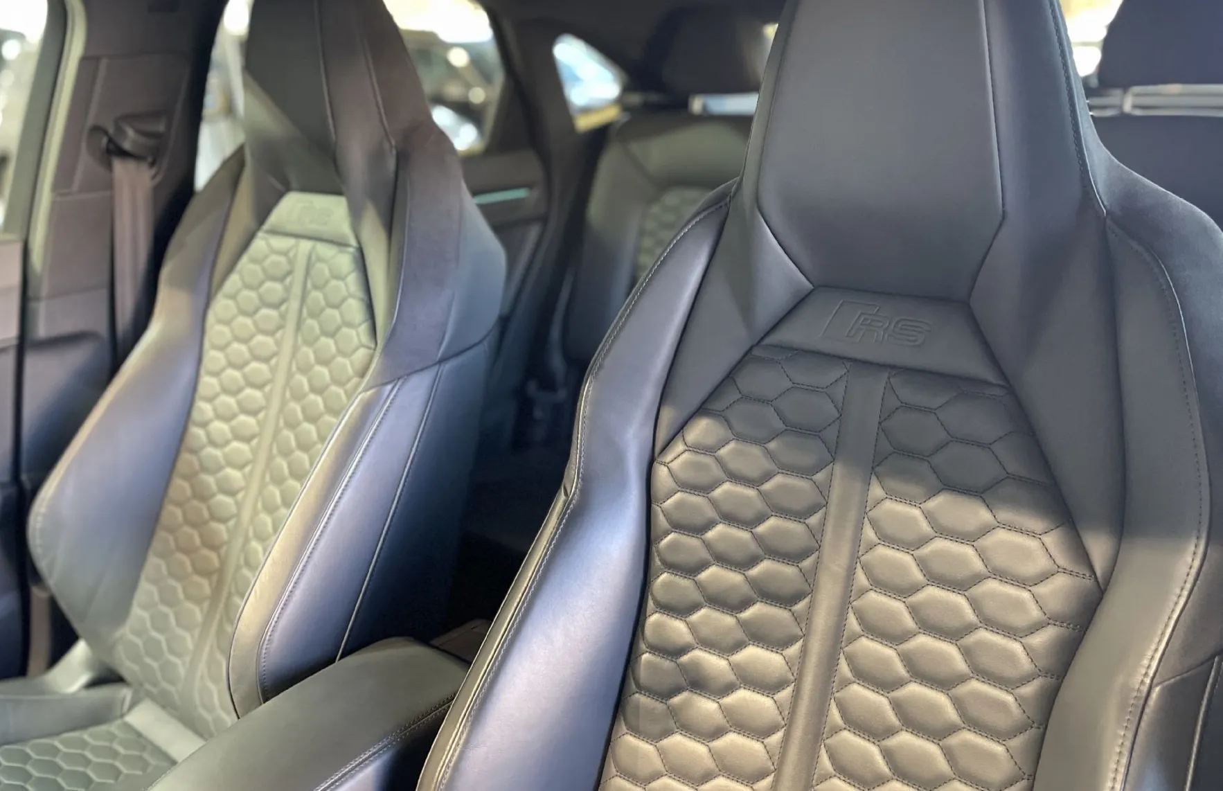 Zunanja slika - Audi RS Q3 Sportback - RSQ3-SPORTBACK-1.LAST-VIRTUAL-MATRIX-NAVI-GRETJE - 10