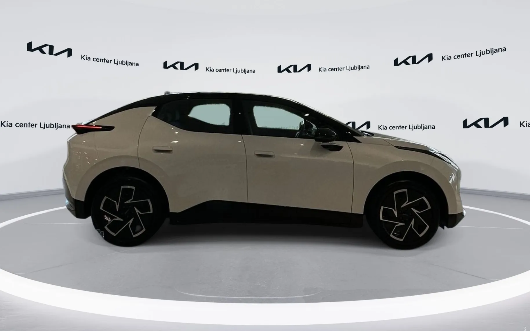 Zunanja slika - Lynk & Co 02 - Core - 4