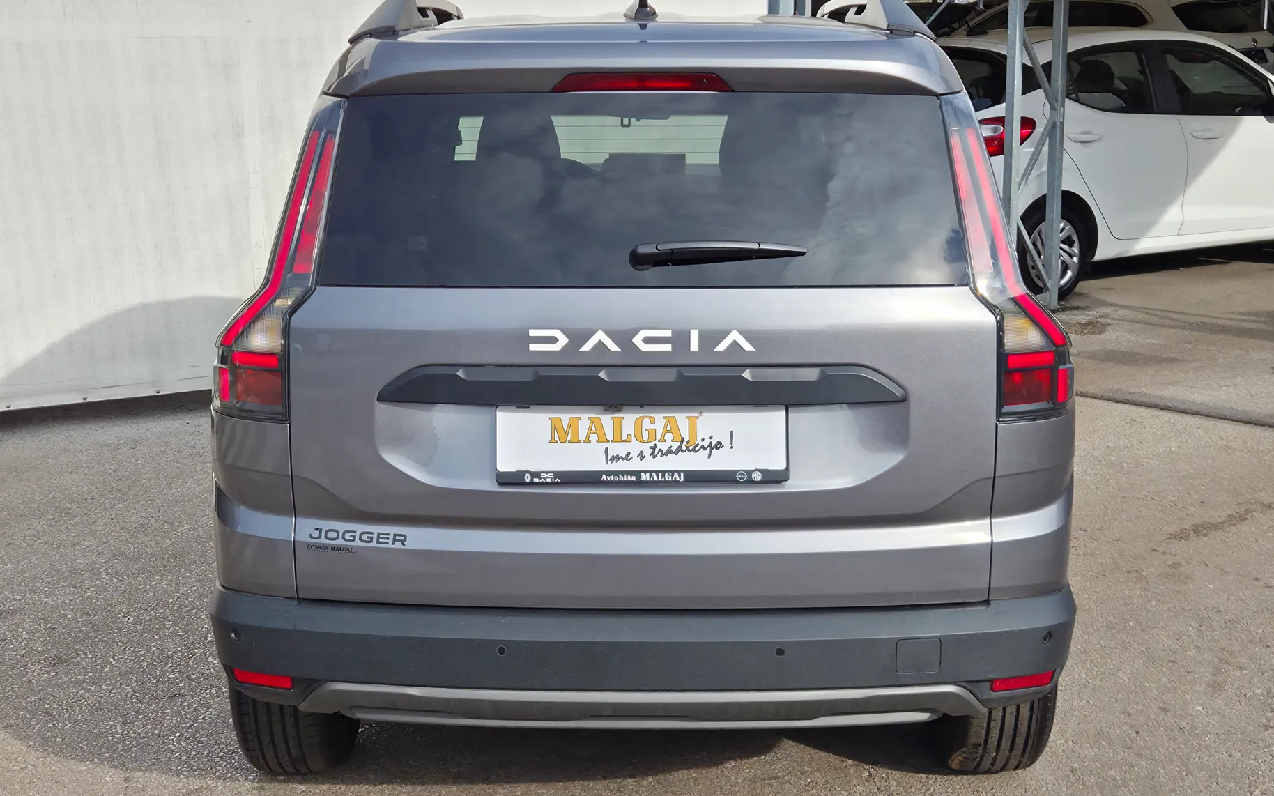 Zunanja slika - Dacia Jogger - Expression 110 + Paket Varnost + My Revision - 8